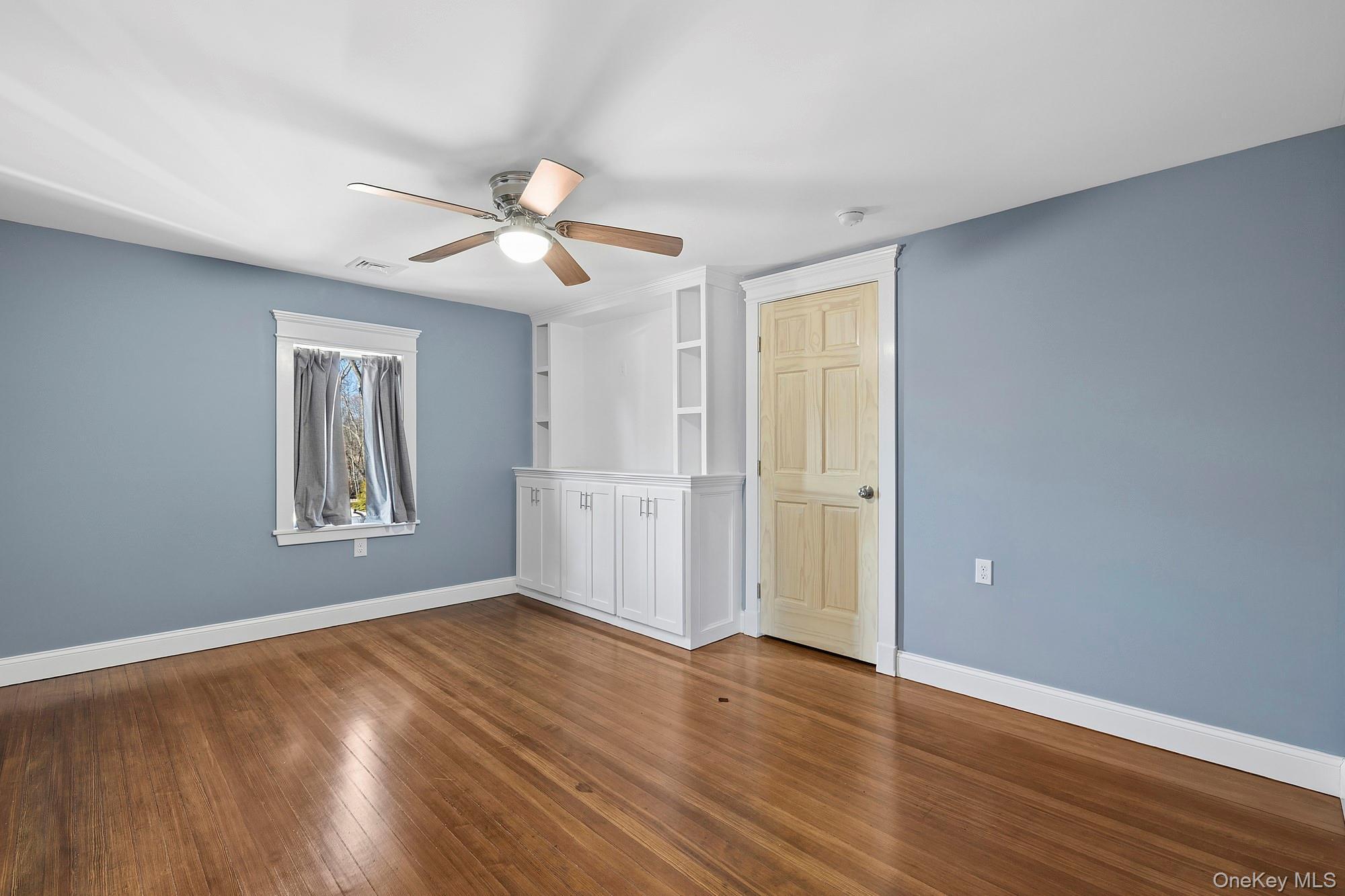 Single Family Main Road Suffolk County, NY 11901, MLS-976873-21