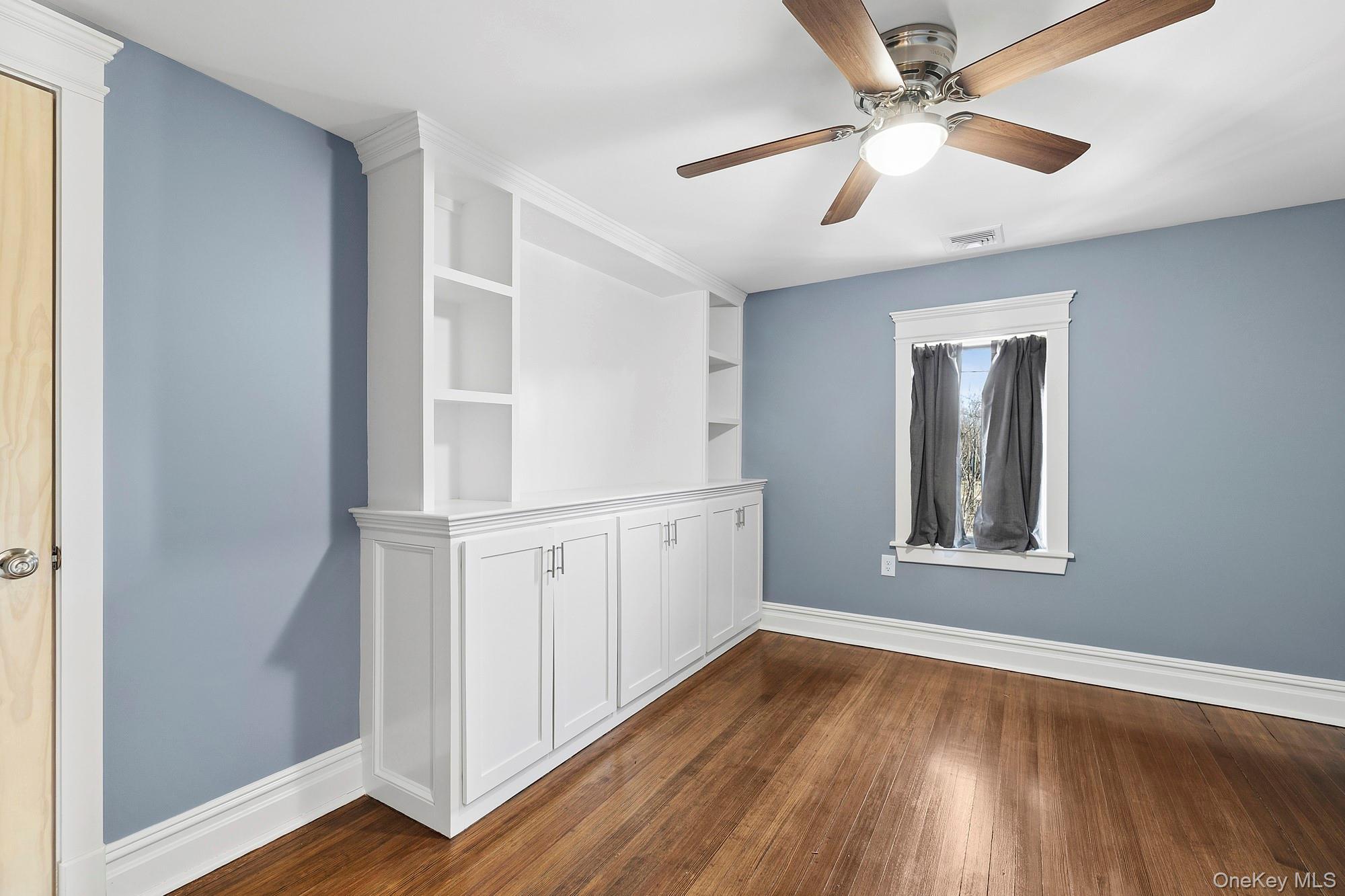 Single Family Main Road Suffolk County, NY 11901, MLS-976873-22