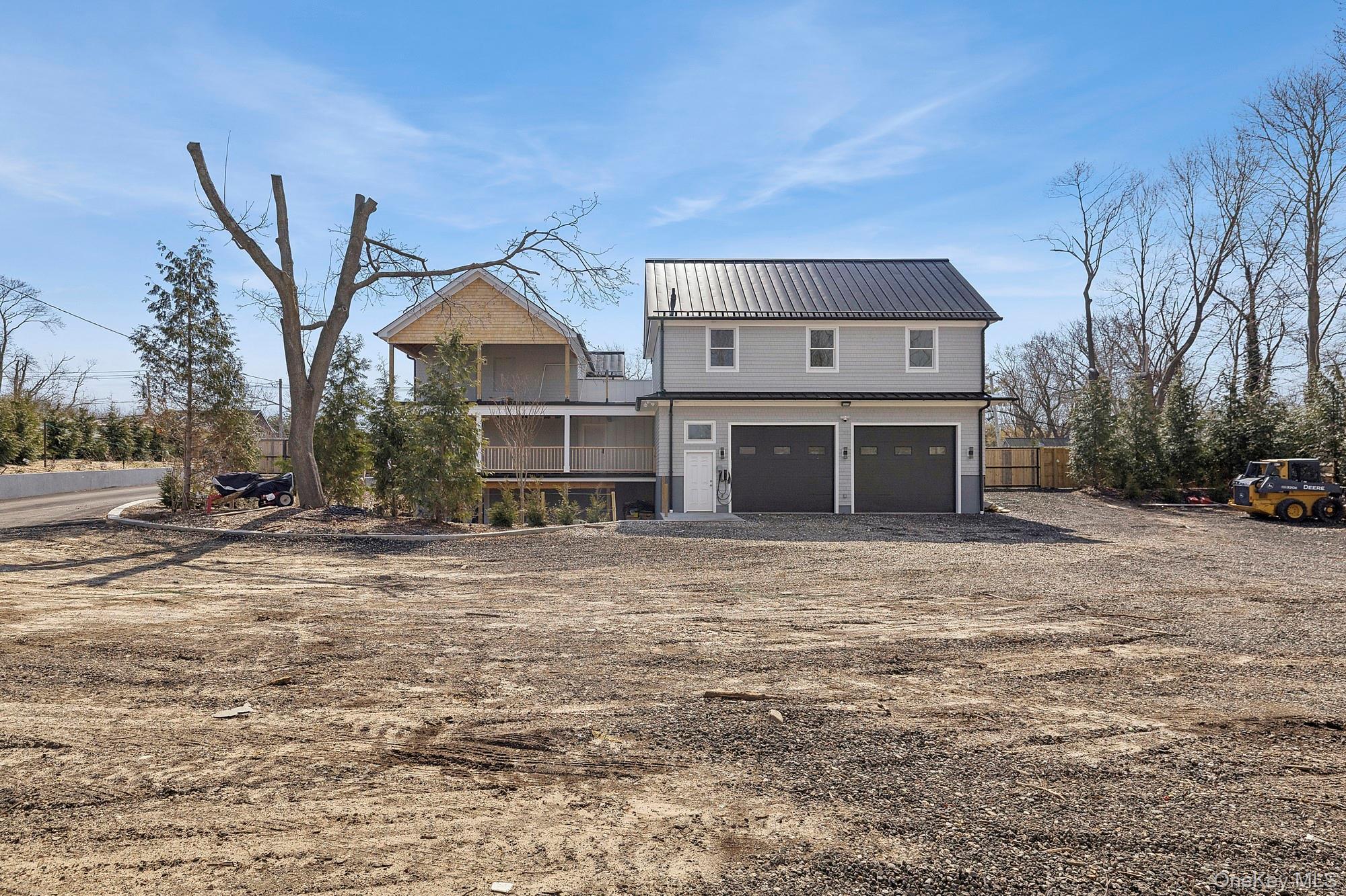 Single Family Main Road  Suffolk County, NY 11901, MLS-976873-28