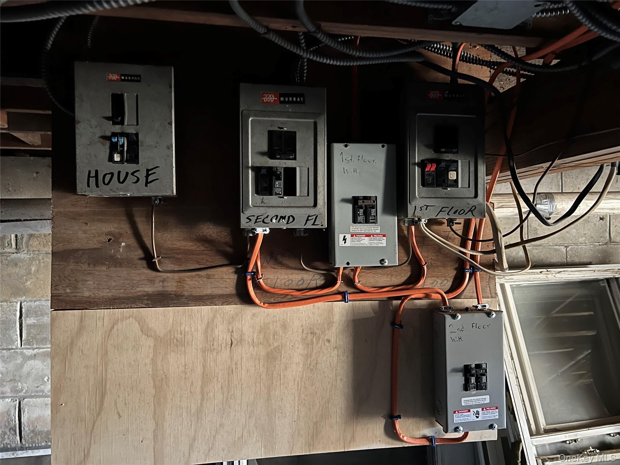 Single Family Raynor  Nassau County, NY 11520, MLS-976887-11