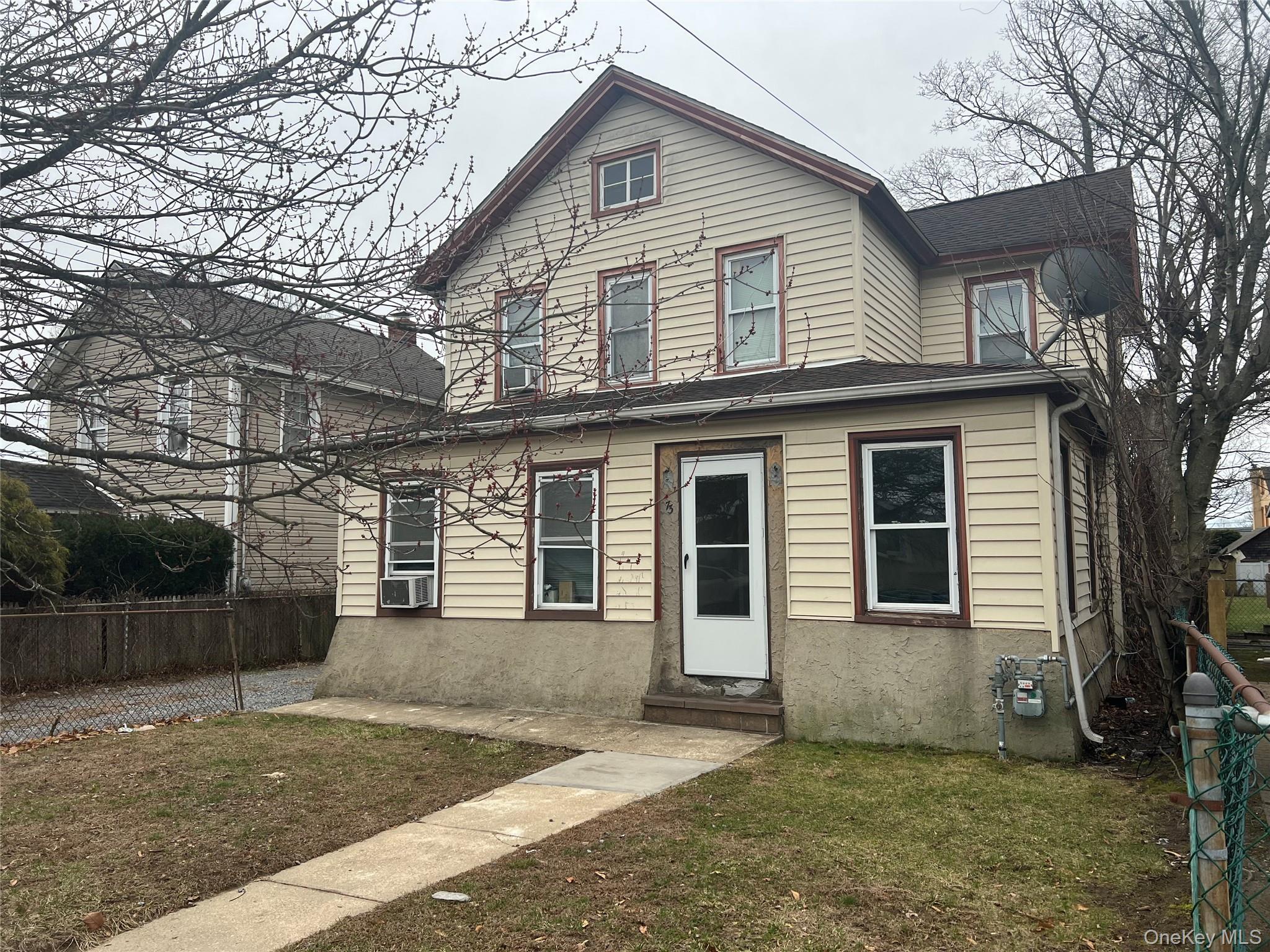 Single Family Raynor  Nassau County, NY 11520, MLS-976887-3
