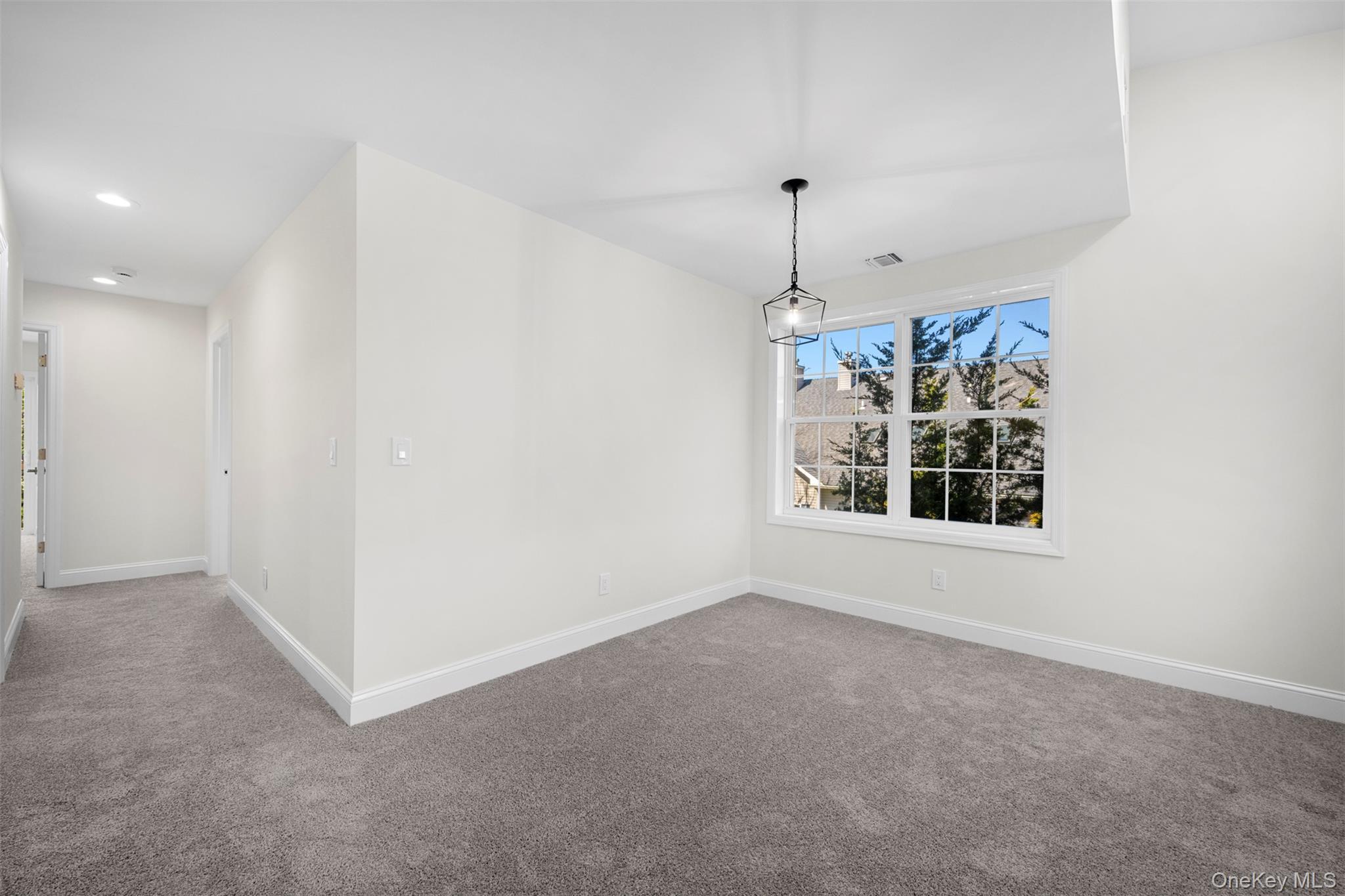 Condo Maya  Suffolk County, NY 11722, MLS-976901-34