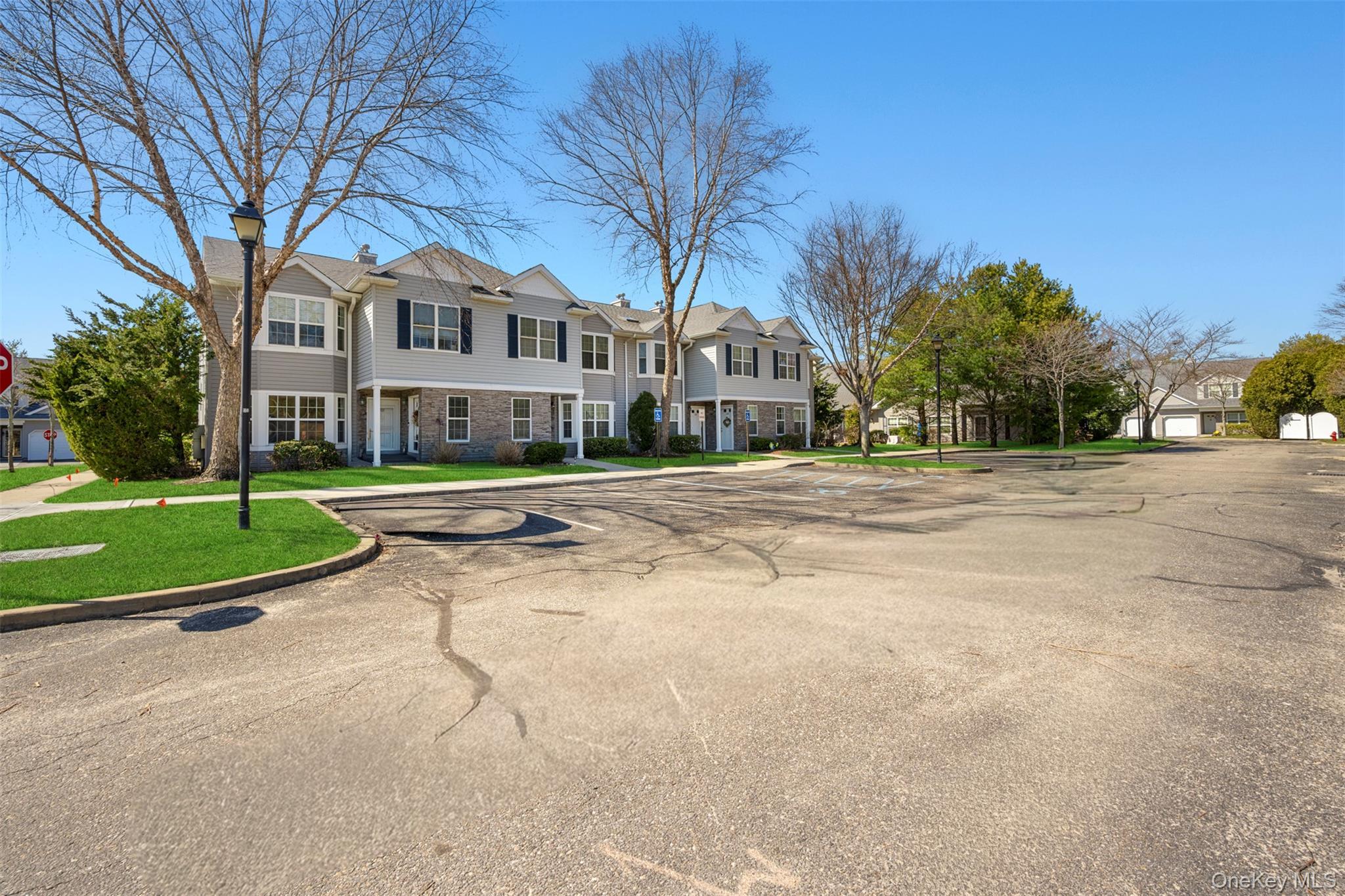 Condo Maya  Suffolk County, NY 11722, MLS-976901-4