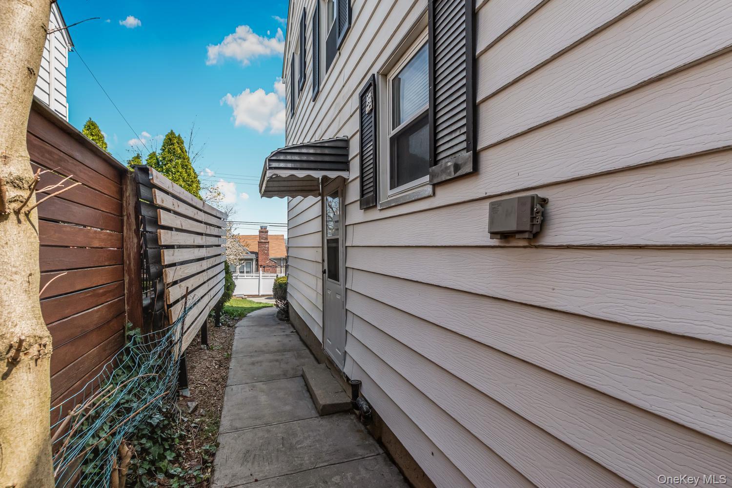 Single Family Emmett Place  Westchester County, NY 10703, MLS-976902-21