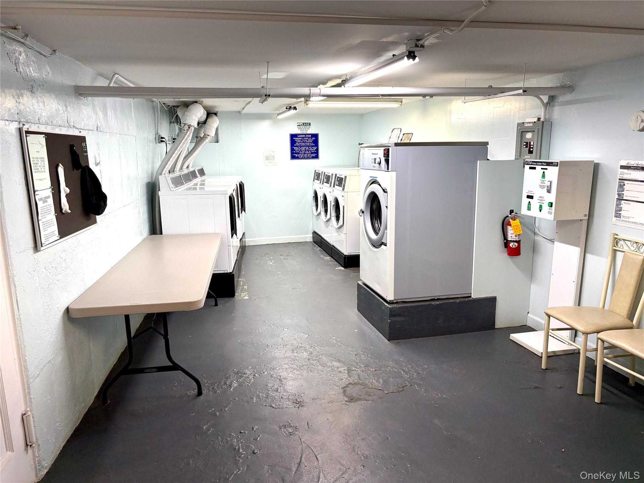 Coop Floral  Nassau County, NY 11001, MLS-976937-15