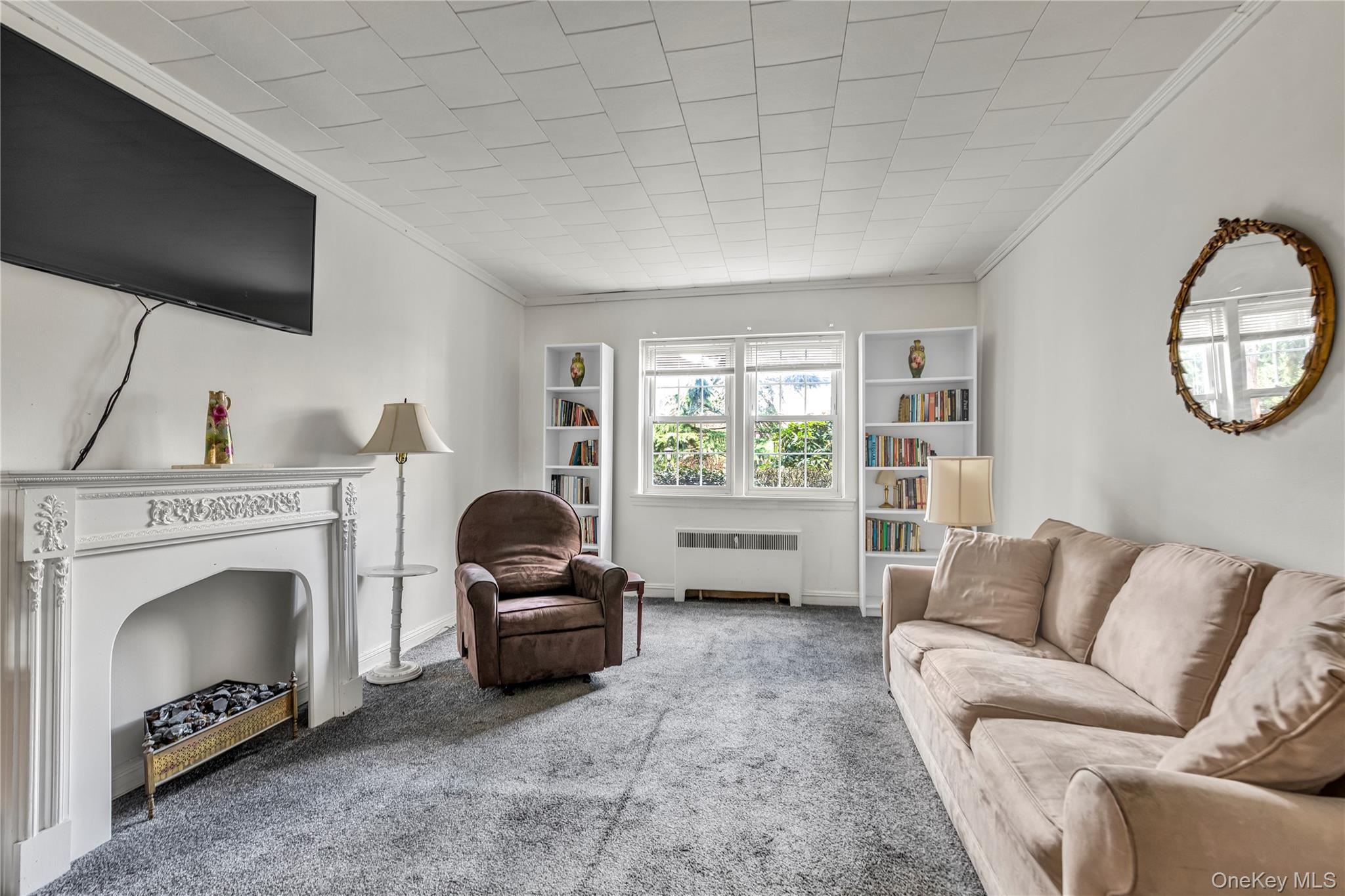 Coop Floral  Nassau County, NY 11001, MLS-976937-3