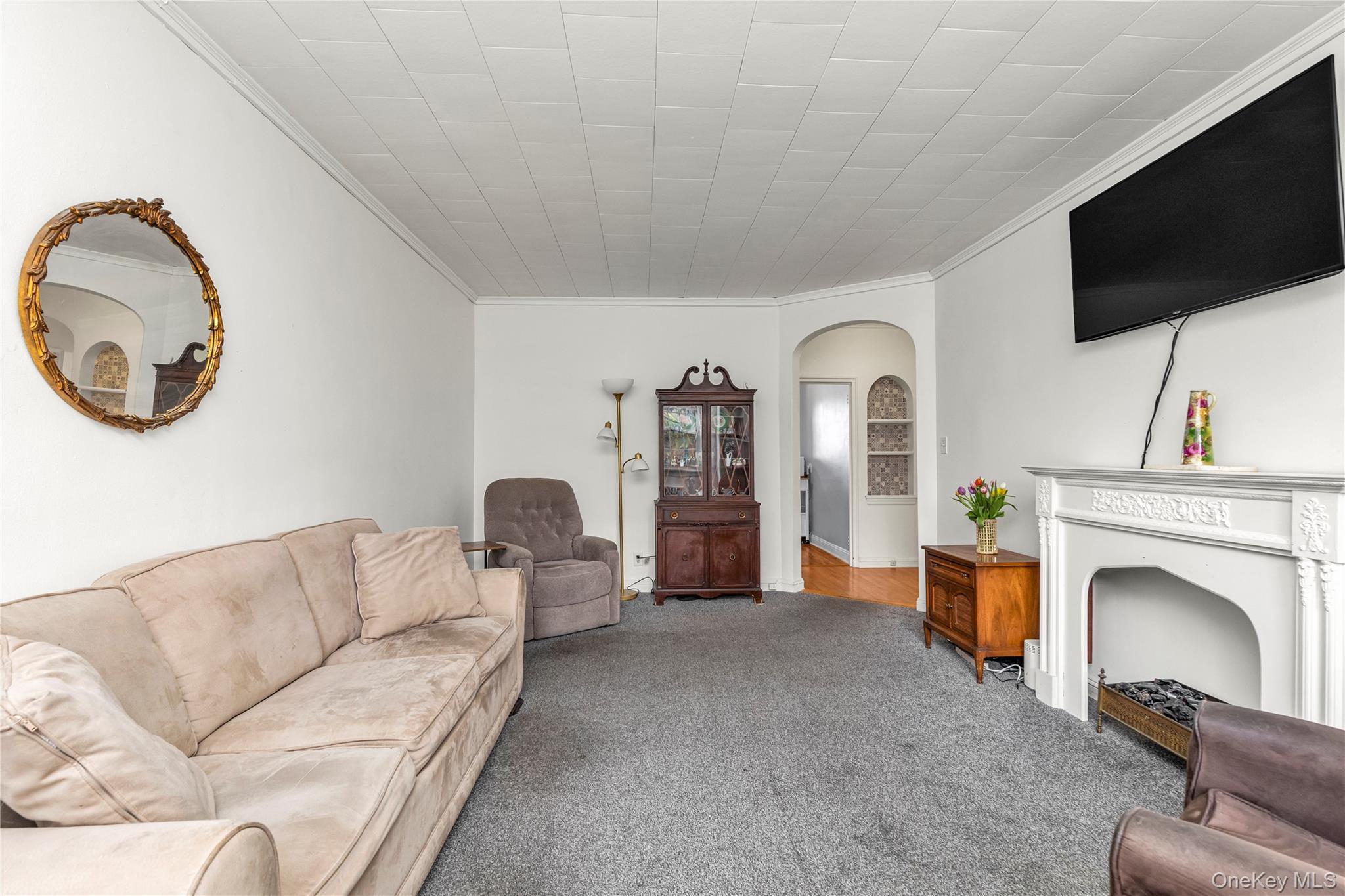 Coop Floral  Nassau County, NY 11001, MLS-976937-5