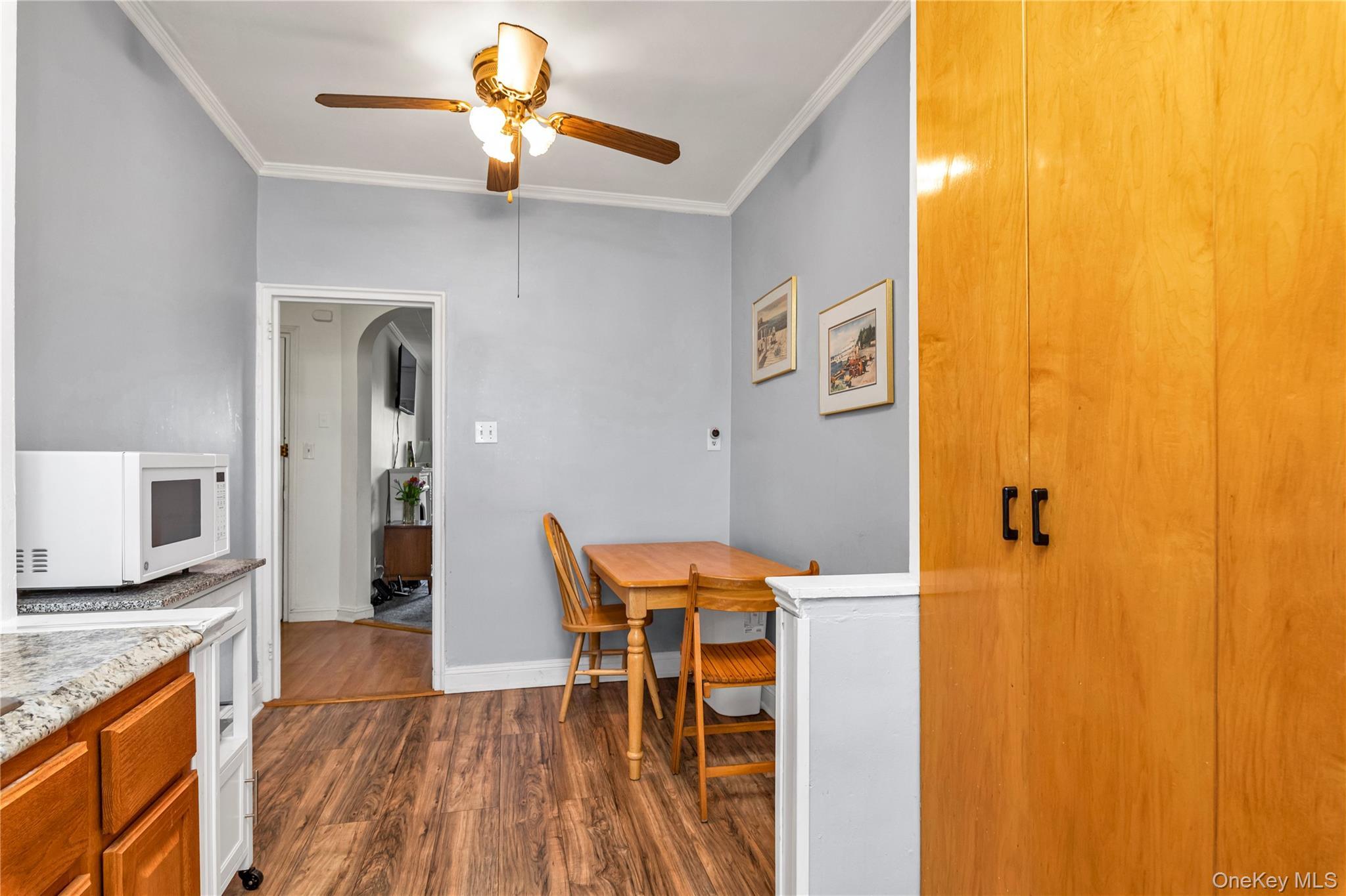 Coop Floral  Nassau County, NY 11001, MLS-976937-9