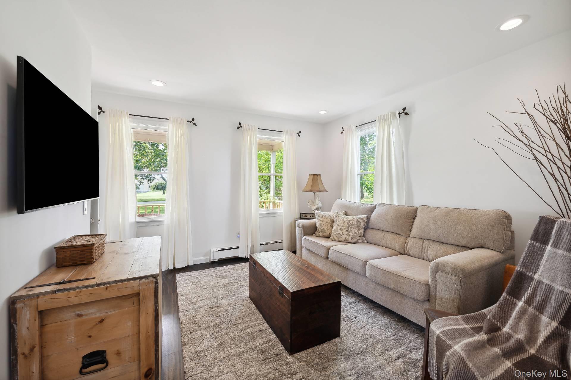 Single Family Oregon Road  Suffolk County, NY 11952, MLS-976938-26