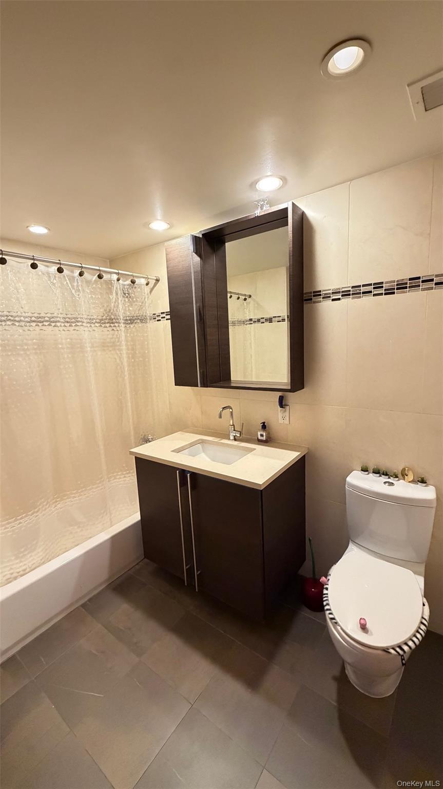 Condo 31st  Queens, NY 11106, MLS-976940-7