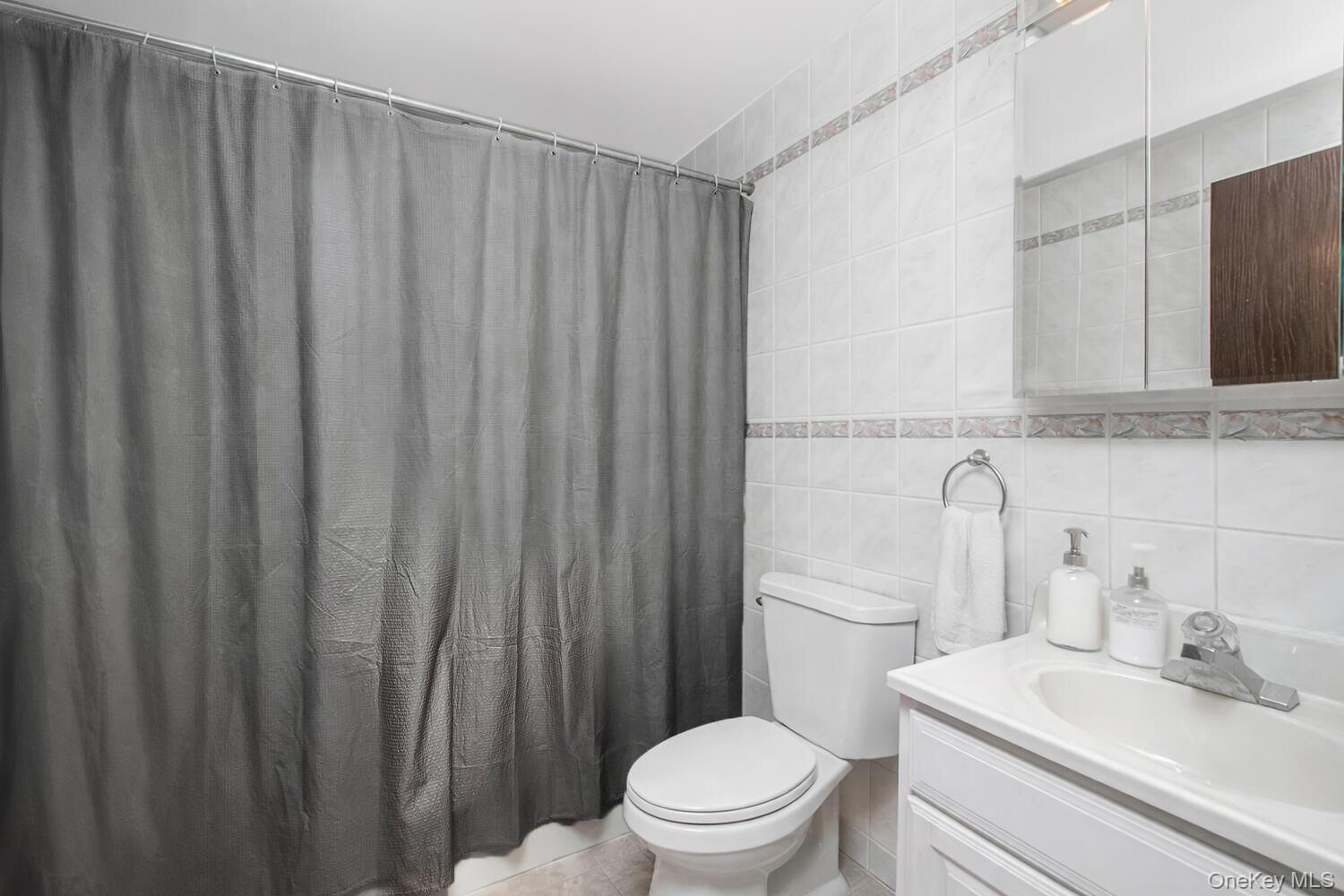 Single Family Boston  Bronx, NY 10460, MLS-976942-13