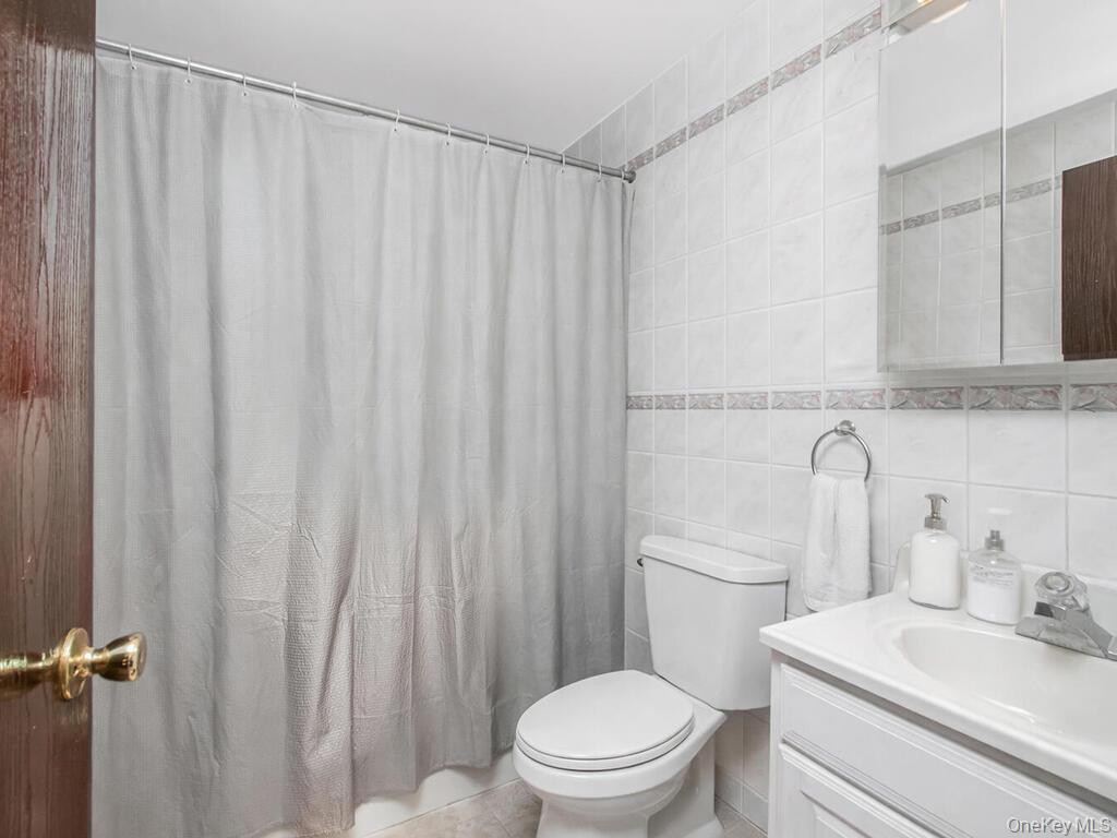 Single Family Boston  Bronx, NY 10460, MLS-976942-15