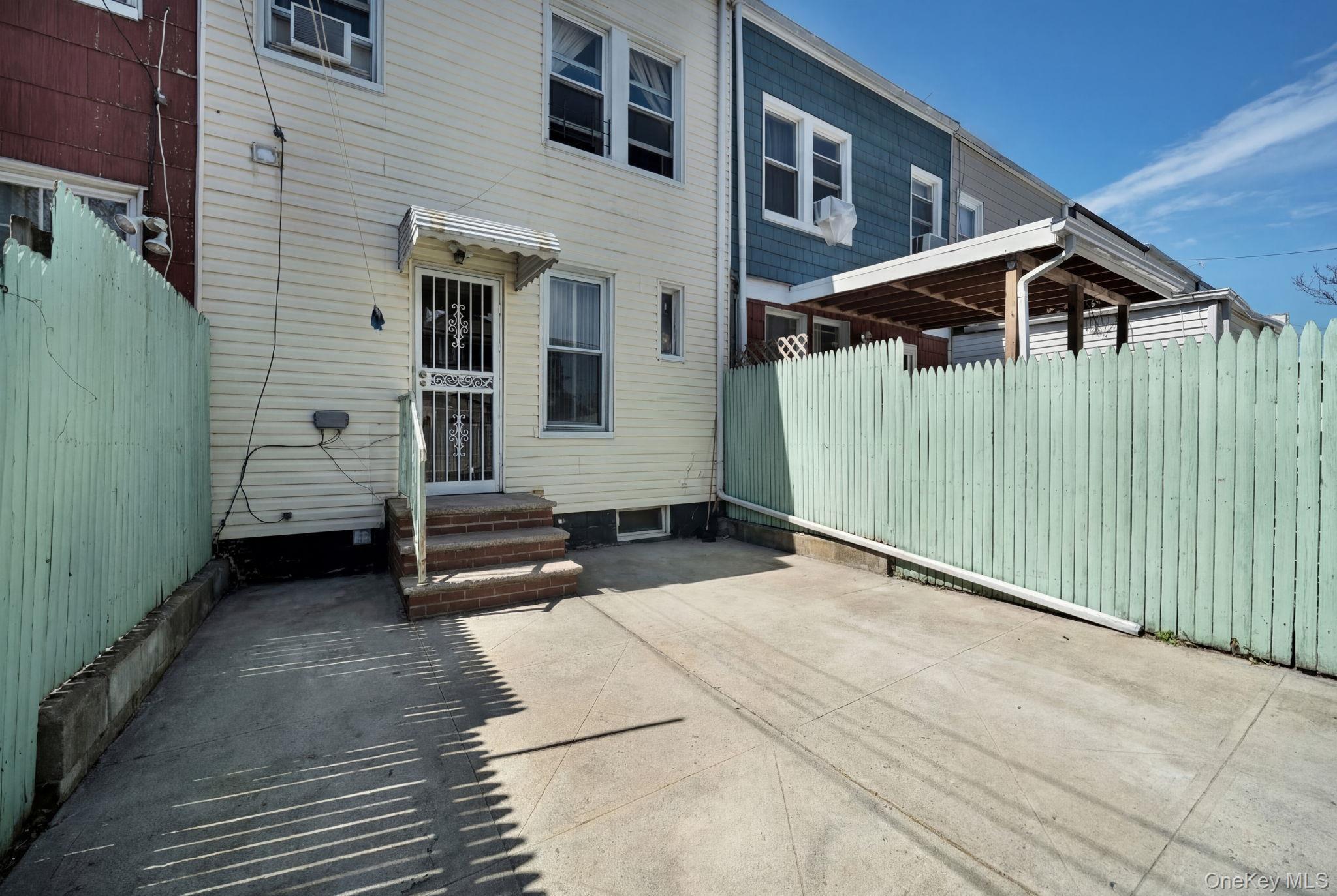 Single Family 88th  Queens, NY 11421, MLS-976950-19
