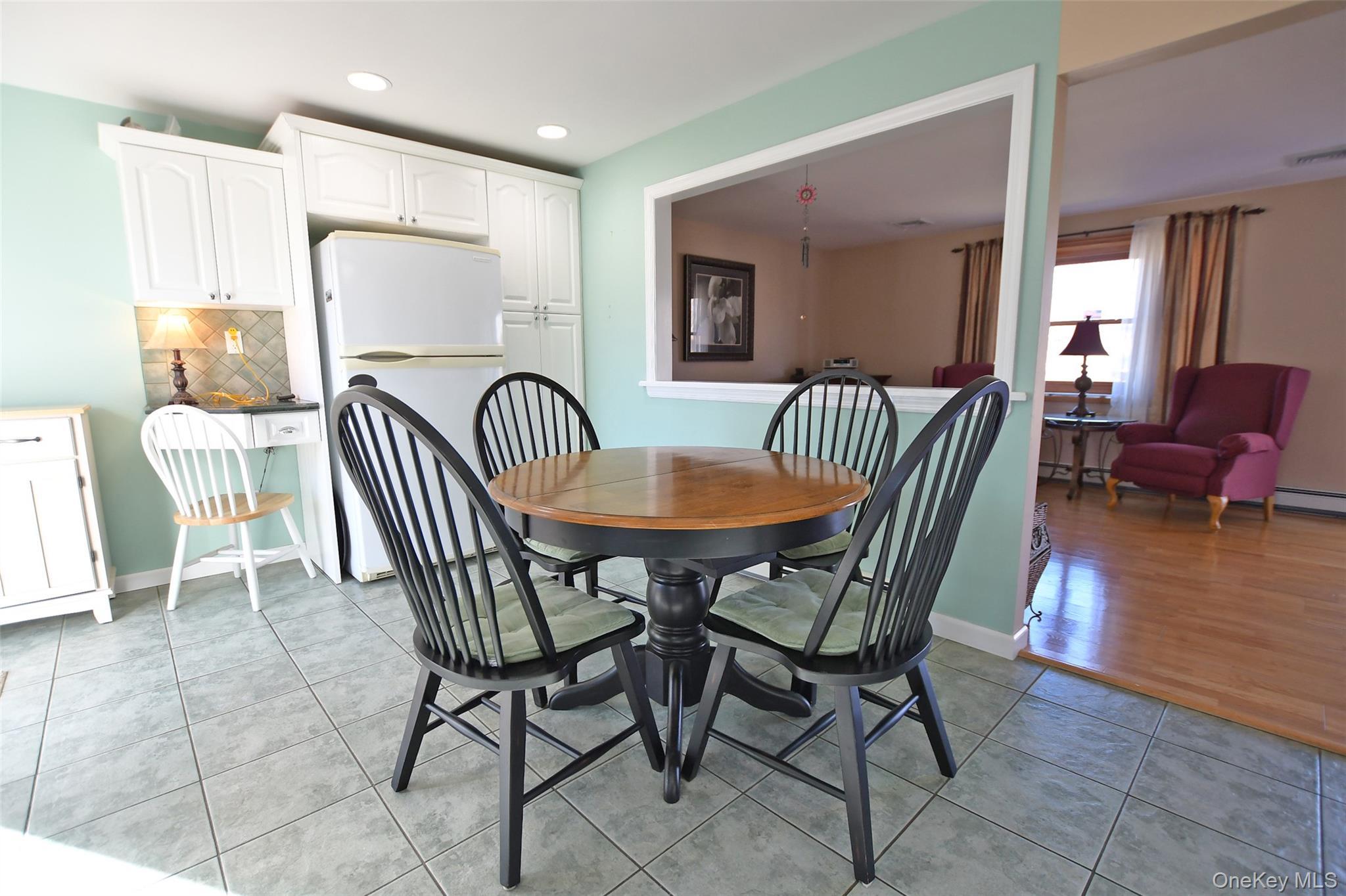 Single Family Randall  Suffolk County, NY 11961, MLS-976951-13