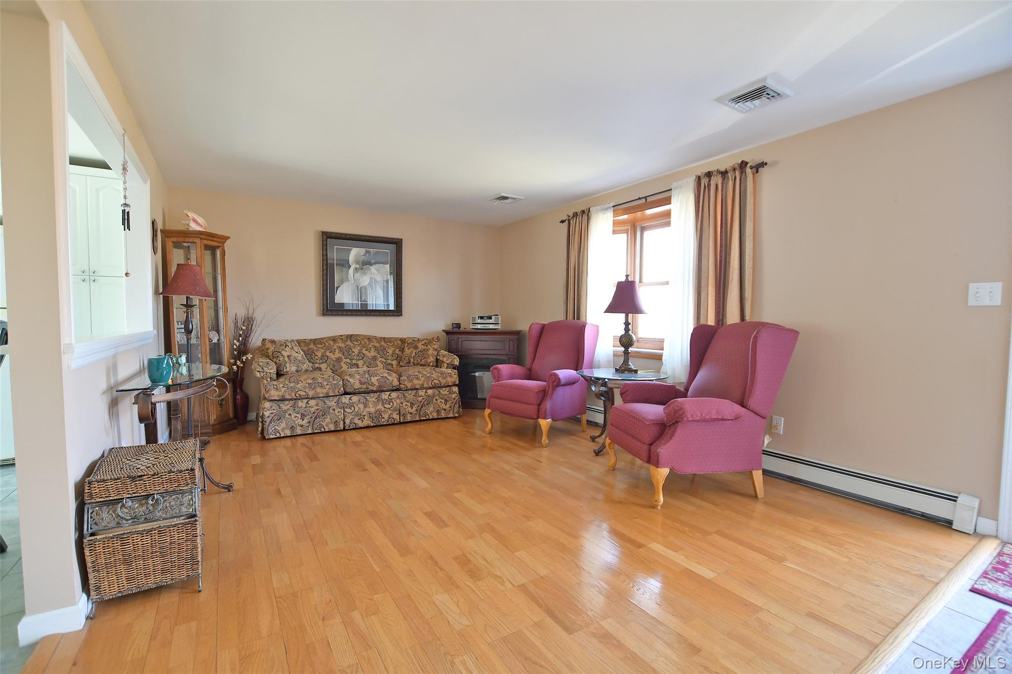 Single Family Randall  Suffolk County, NY 11961, MLS-976951-3