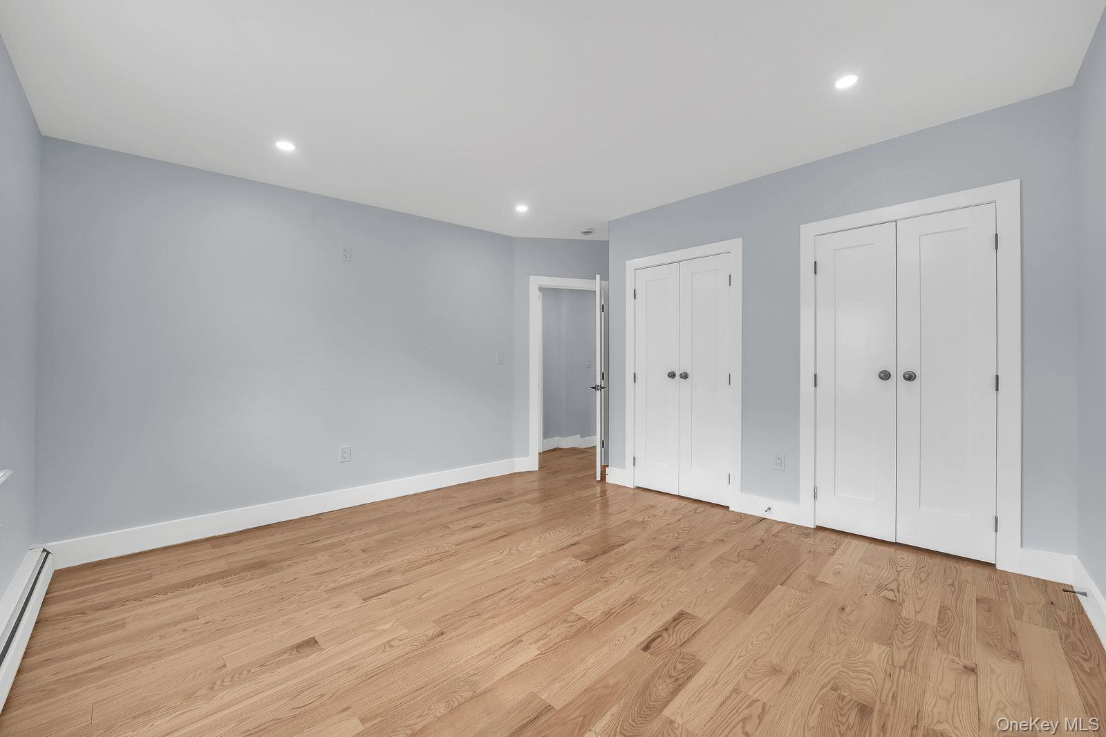 Single Family Hammersley Bronx, NY 10469, MLS-976952-14