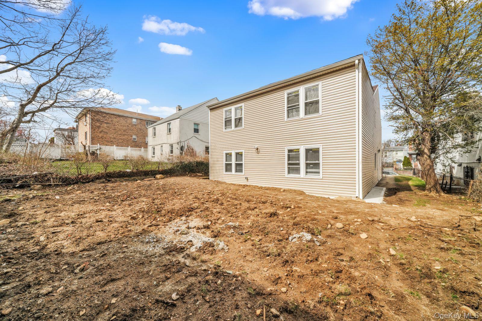 Single Family Hammersley Bronx, NY 10469, MLS-976952-15