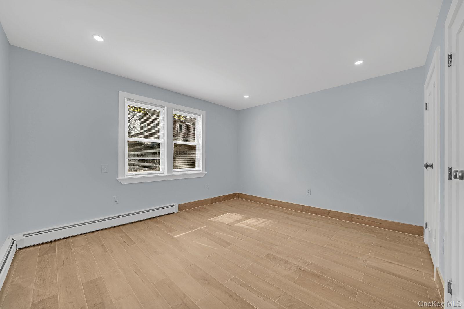 Single Family Hammersley Bronx, NY 10469, MLS-976952-20
