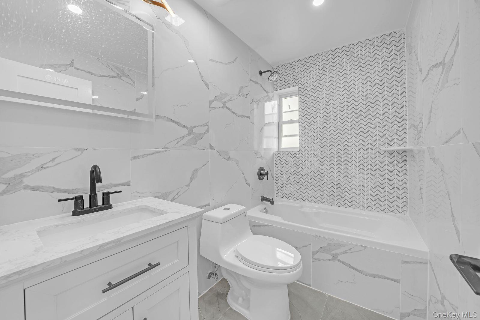 Single Family Hammersley Bronx, NY 10469, MLS-976952-8