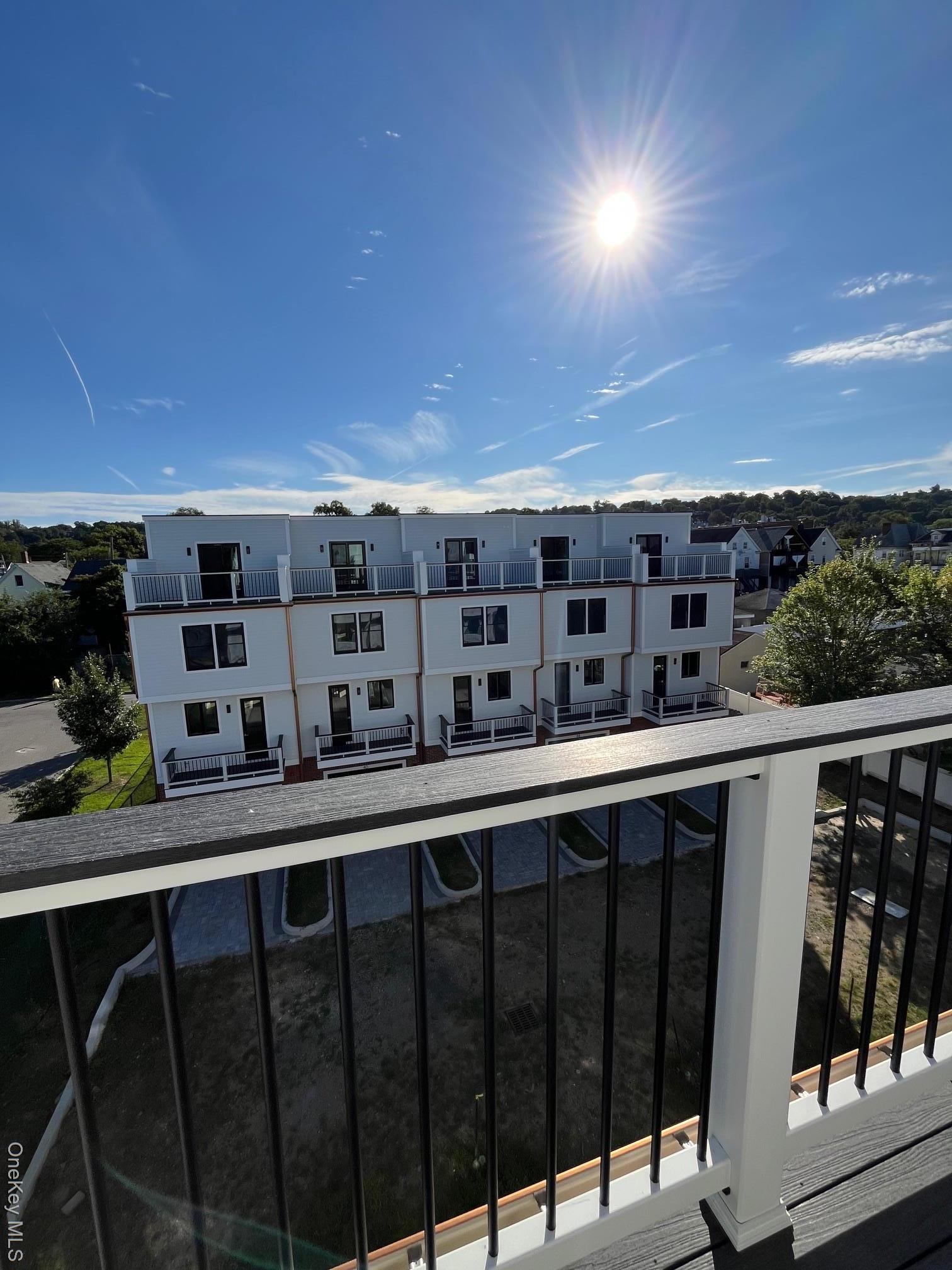 Condo Andrews  Westchester County, NY 10591, MLS-977002-23