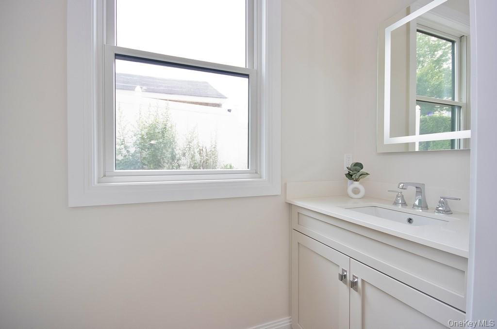 Condo Andrews  Westchester County, NY 10591, MLS-977002-4