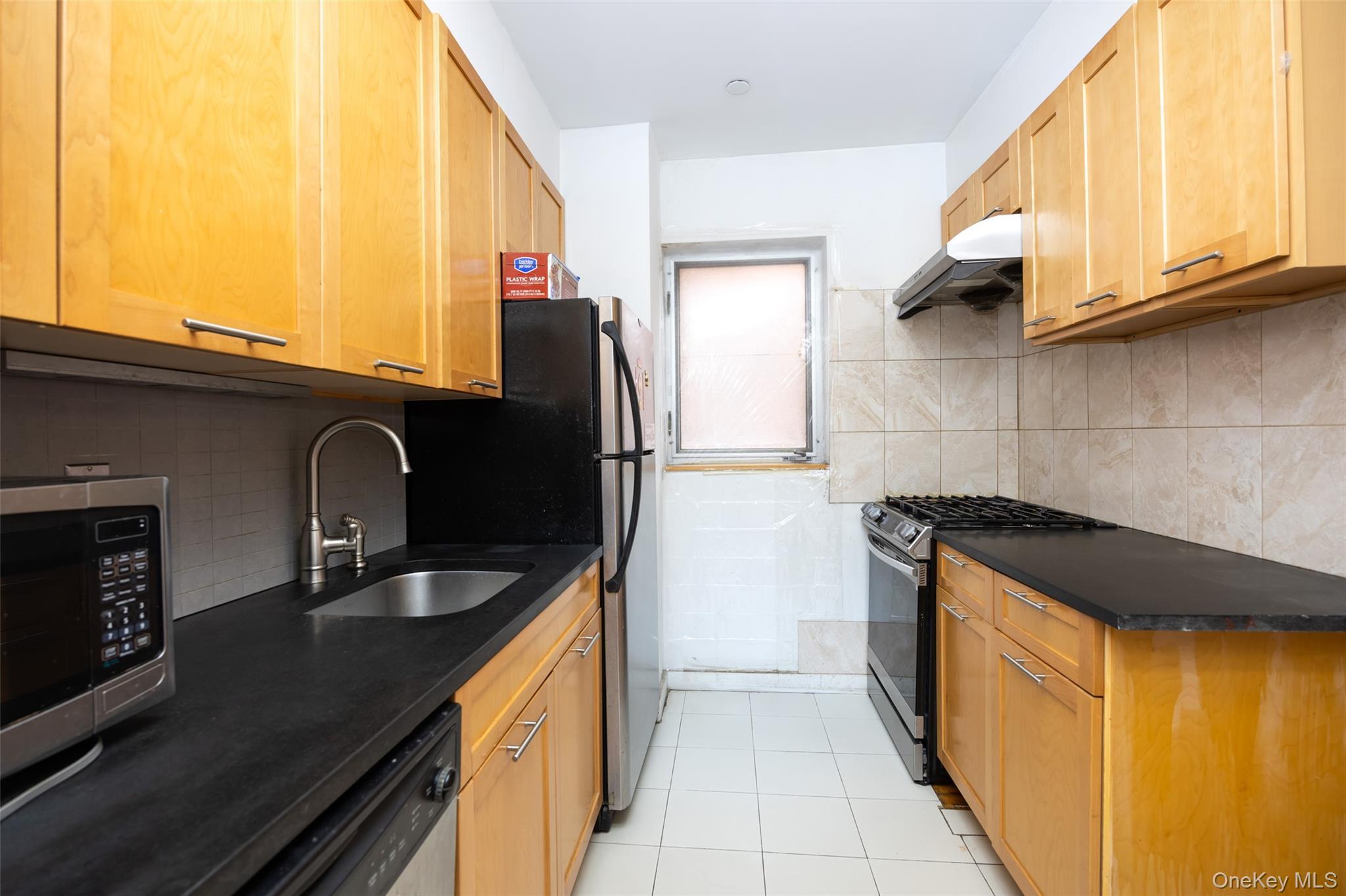 Condo 163rd  Queens, NY 11365, MLS-977007-7