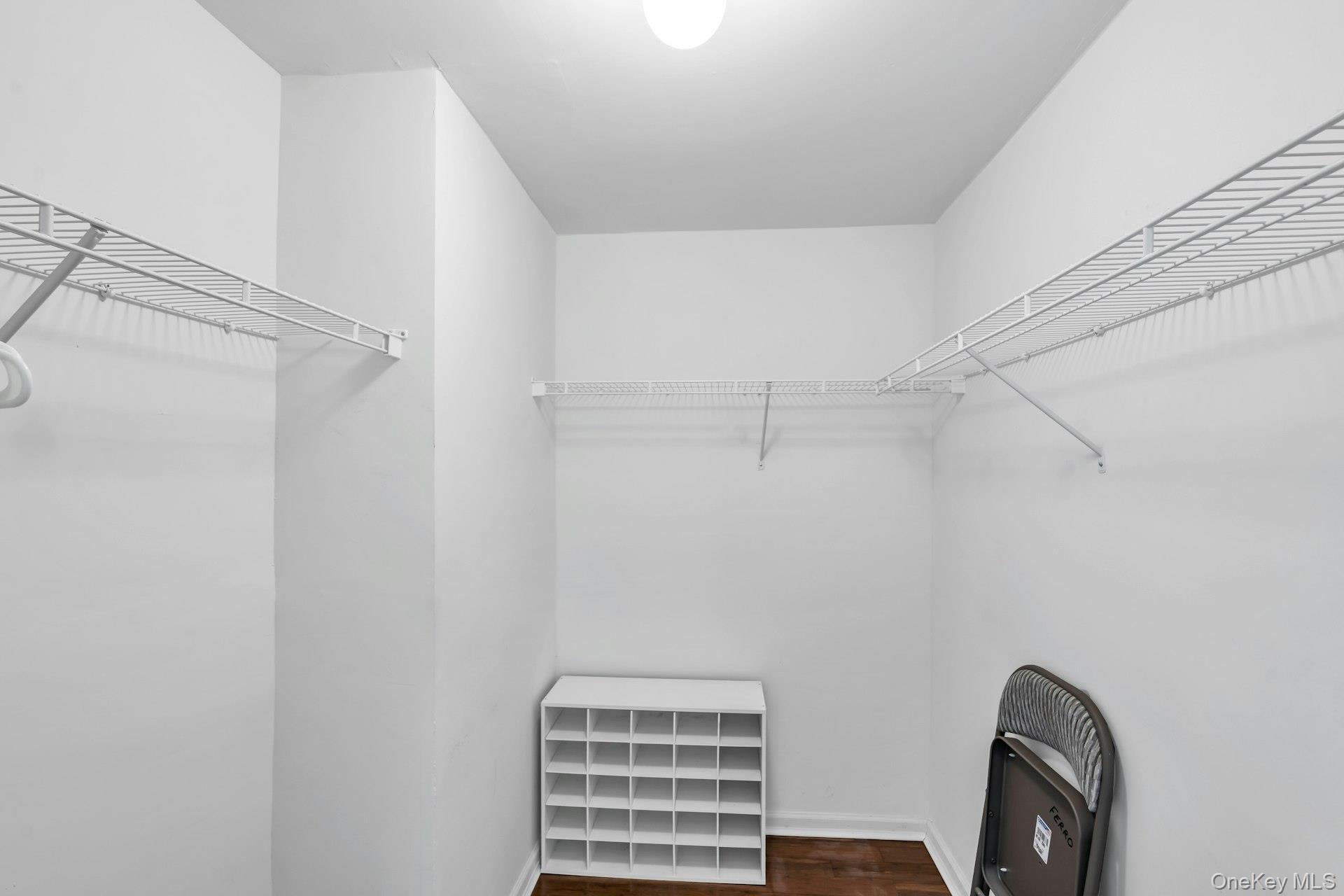 Condo Willam  Suffolk County, NY 11766, MLS-977033-18