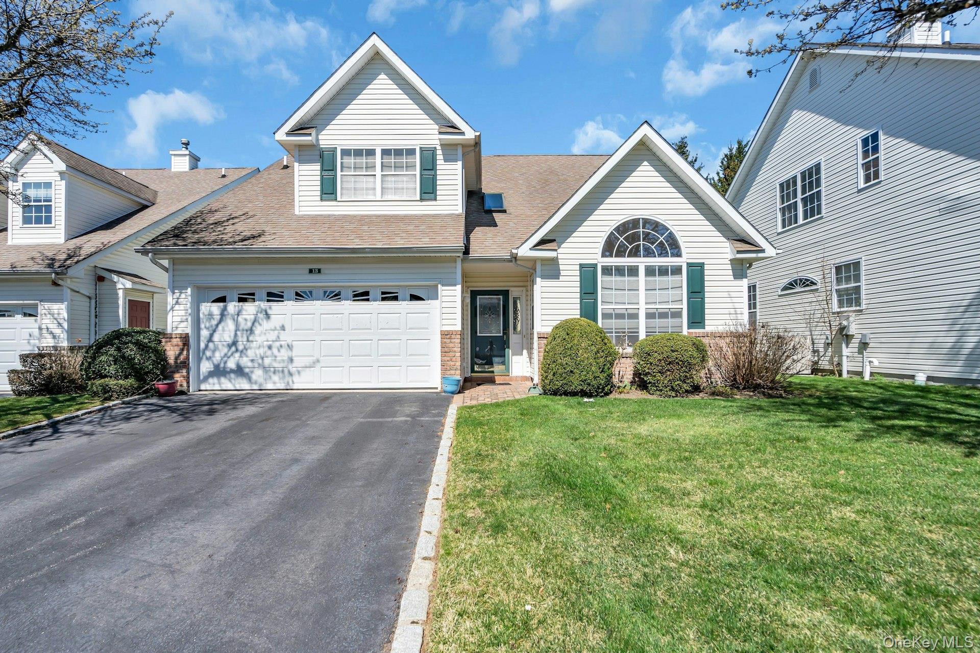 Condo Willam  Suffolk County, NY 11766, MLS-977033-4