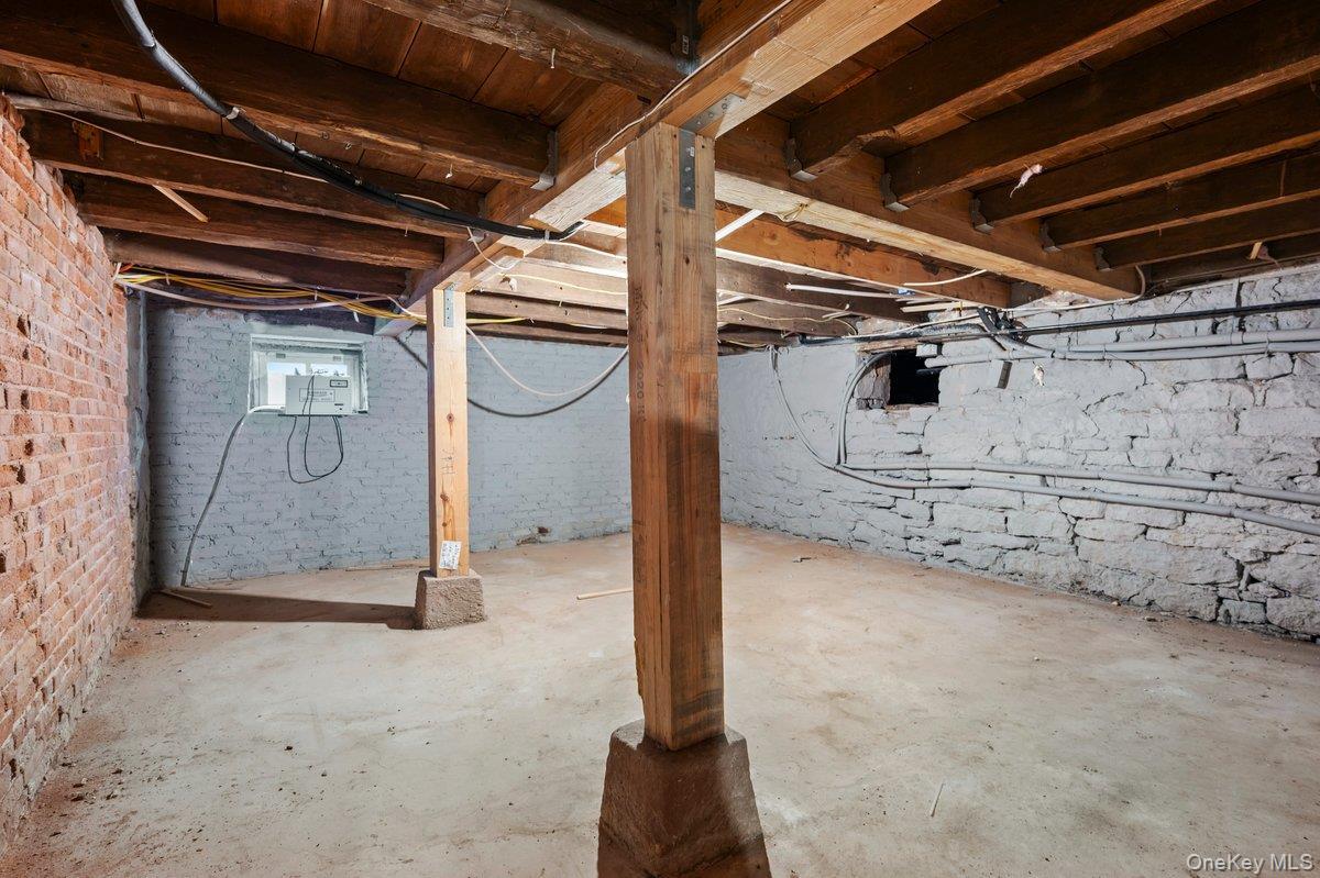 Single Family Gilchrest  Rockland County, NY 10920, MLS-977035-32