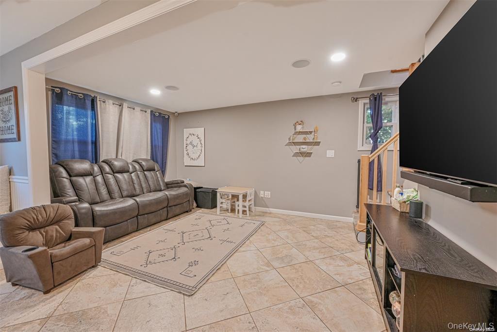 Single Family Jervis Suffolk County, NY 11726, MLS-977068-6