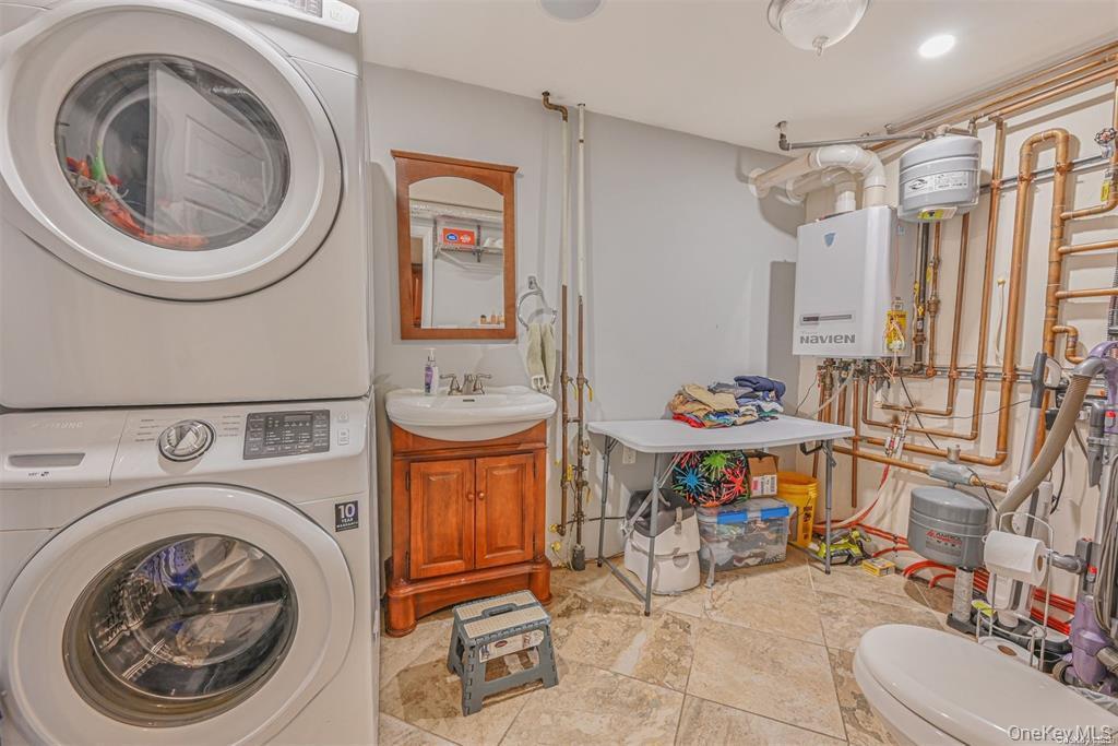 Single Family Jervis Suffolk County, NY 11726, MLS-977068-7