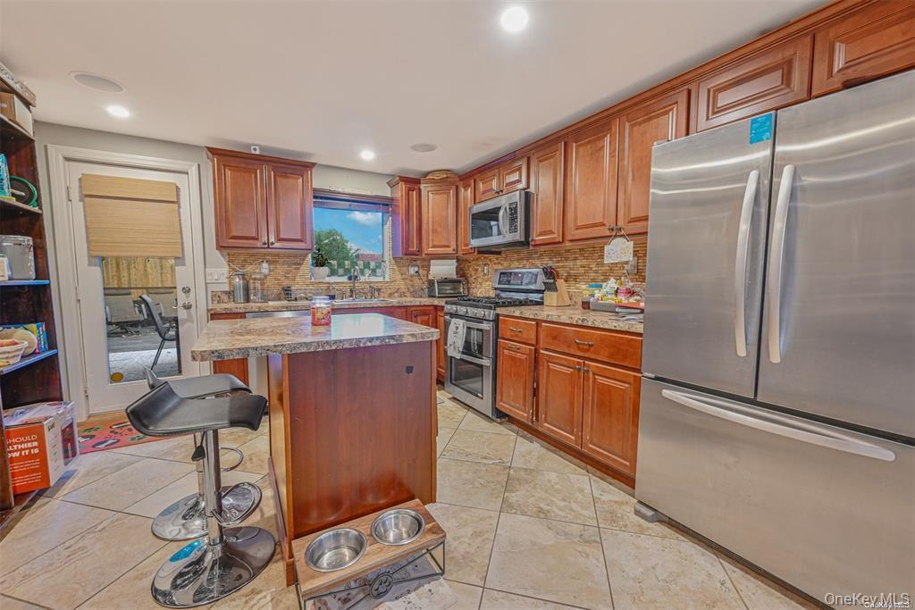 Single Family Jervis Suffolk County, NY 11726, MLS-977068-9