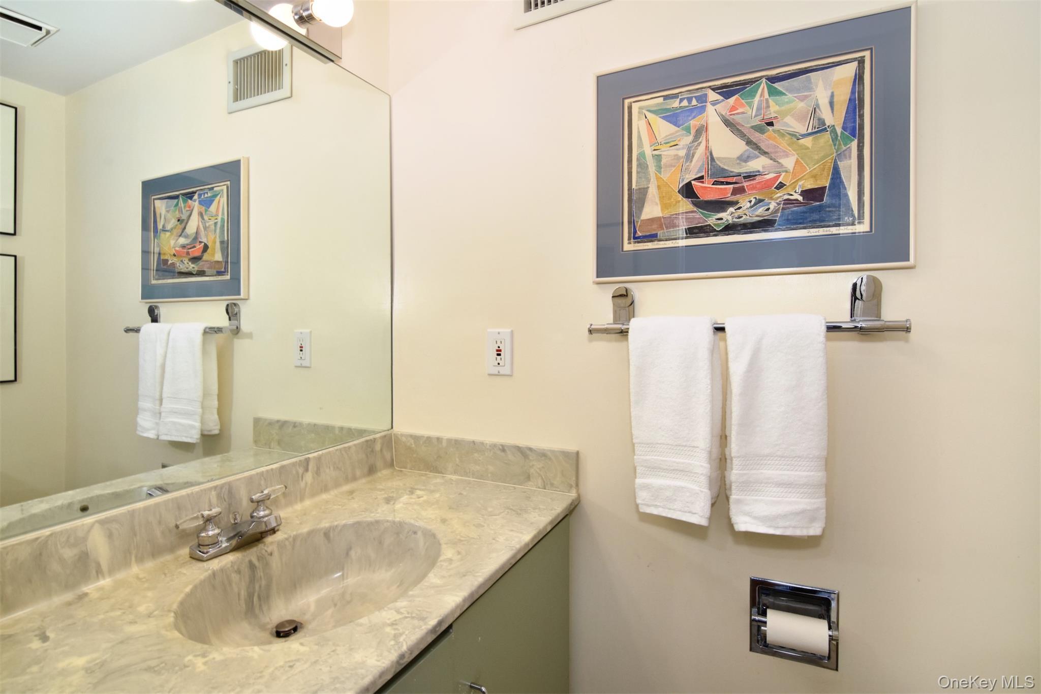 Condo Sunnyside  Westchester County, NY 10533, MLS-977082-13