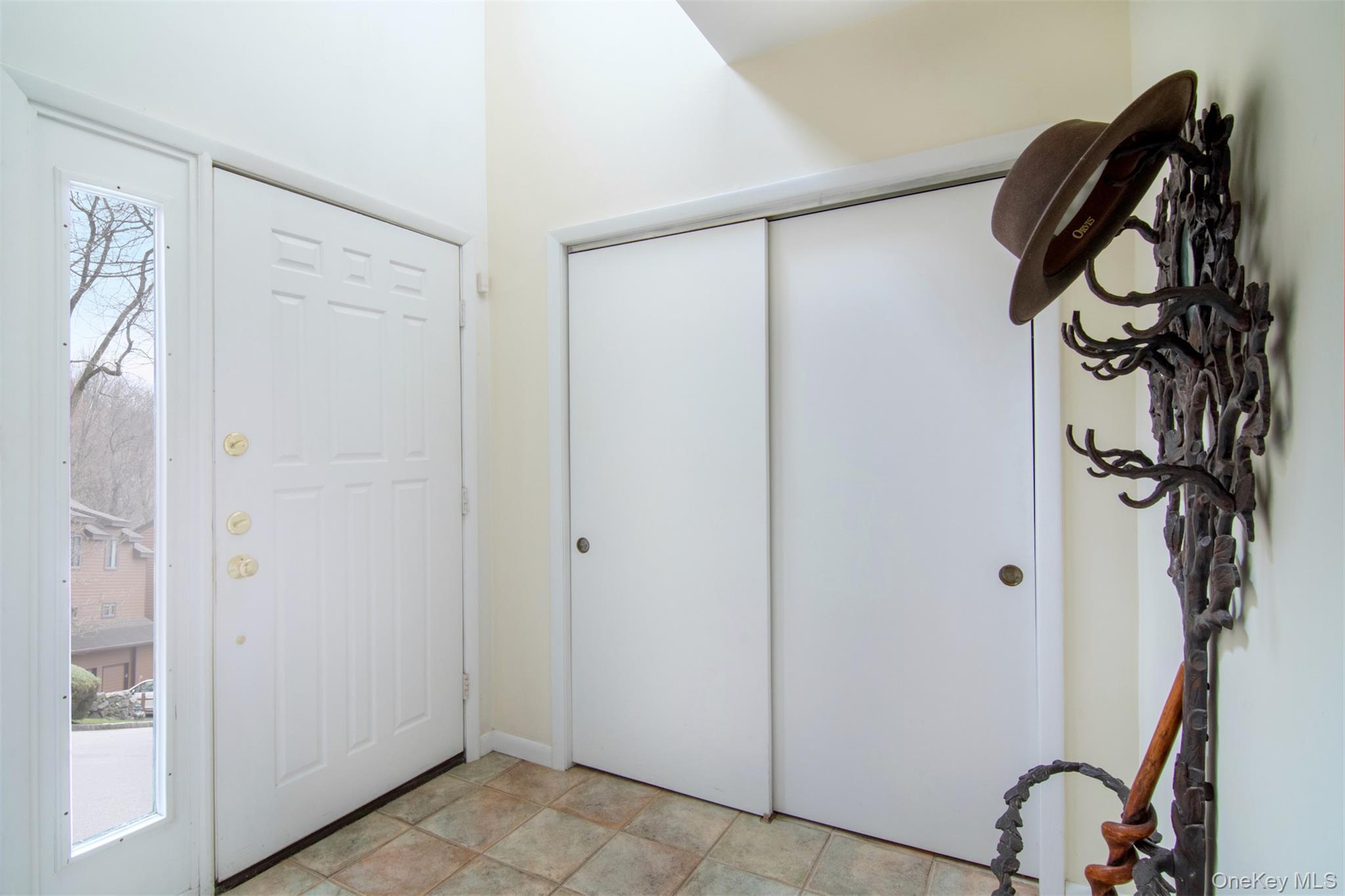 Condo Sunnyside  Westchester County, NY 10533, MLS-977082-2