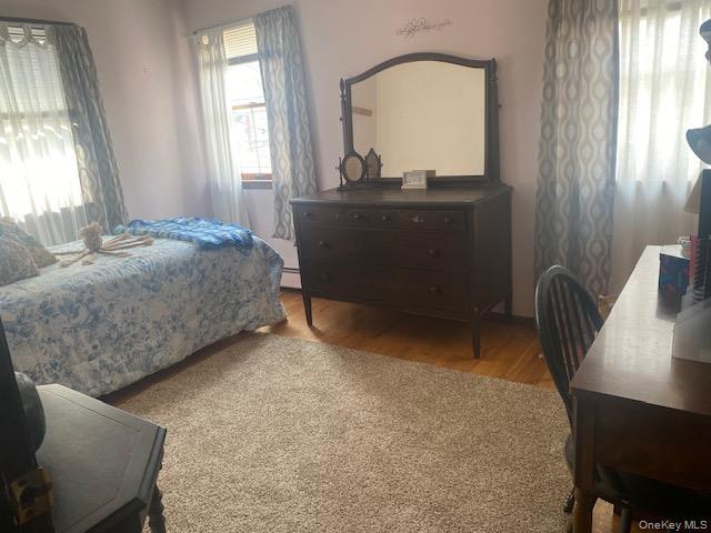 Single Family Glen  Suffolk County, NY 11789, MLS-977090-19