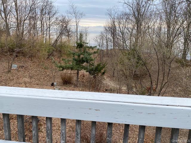 Single Family Glen  Suffolk County, NY 11789, MLS-977090-25