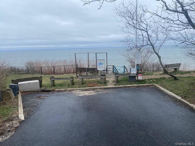 Single Family Glen  Suffolk County, NY 11789, MLS-977090-31