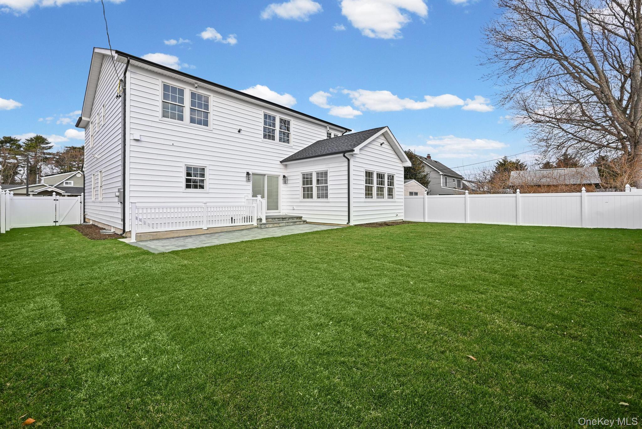 Single Family Grape Lane Nassau County, NY 11801, MLS-977115-4