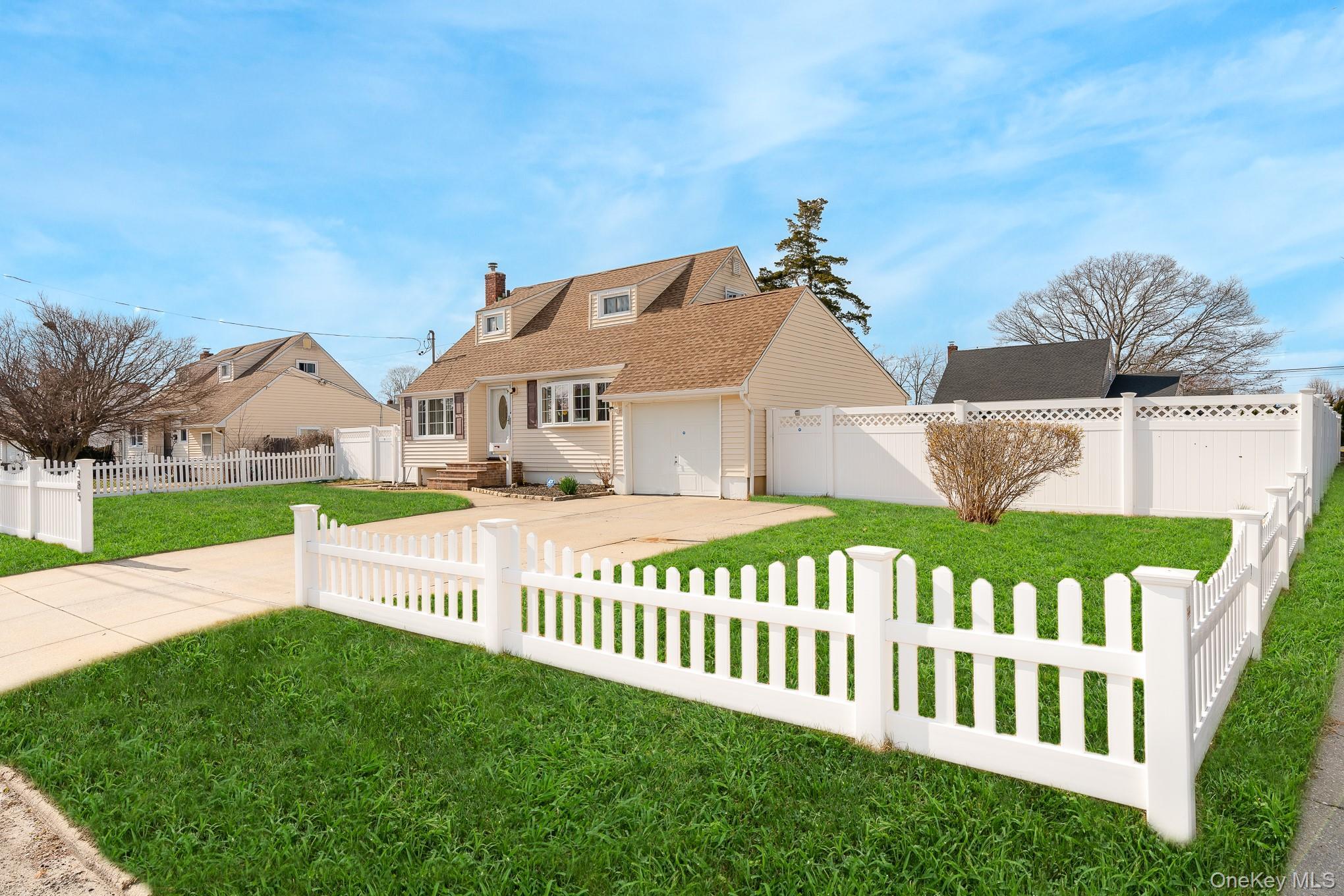 Single Family Irving  Suffolk County, NY 11722, MLS-977123-4