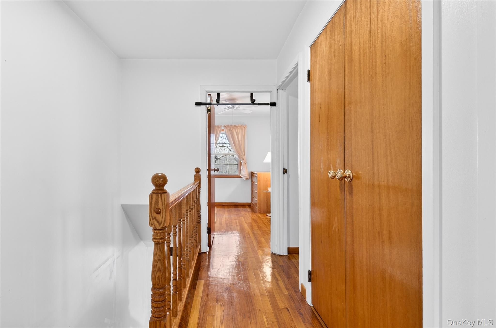 Condo Douglaston  Queens, NY 11362, MLS-977128-19