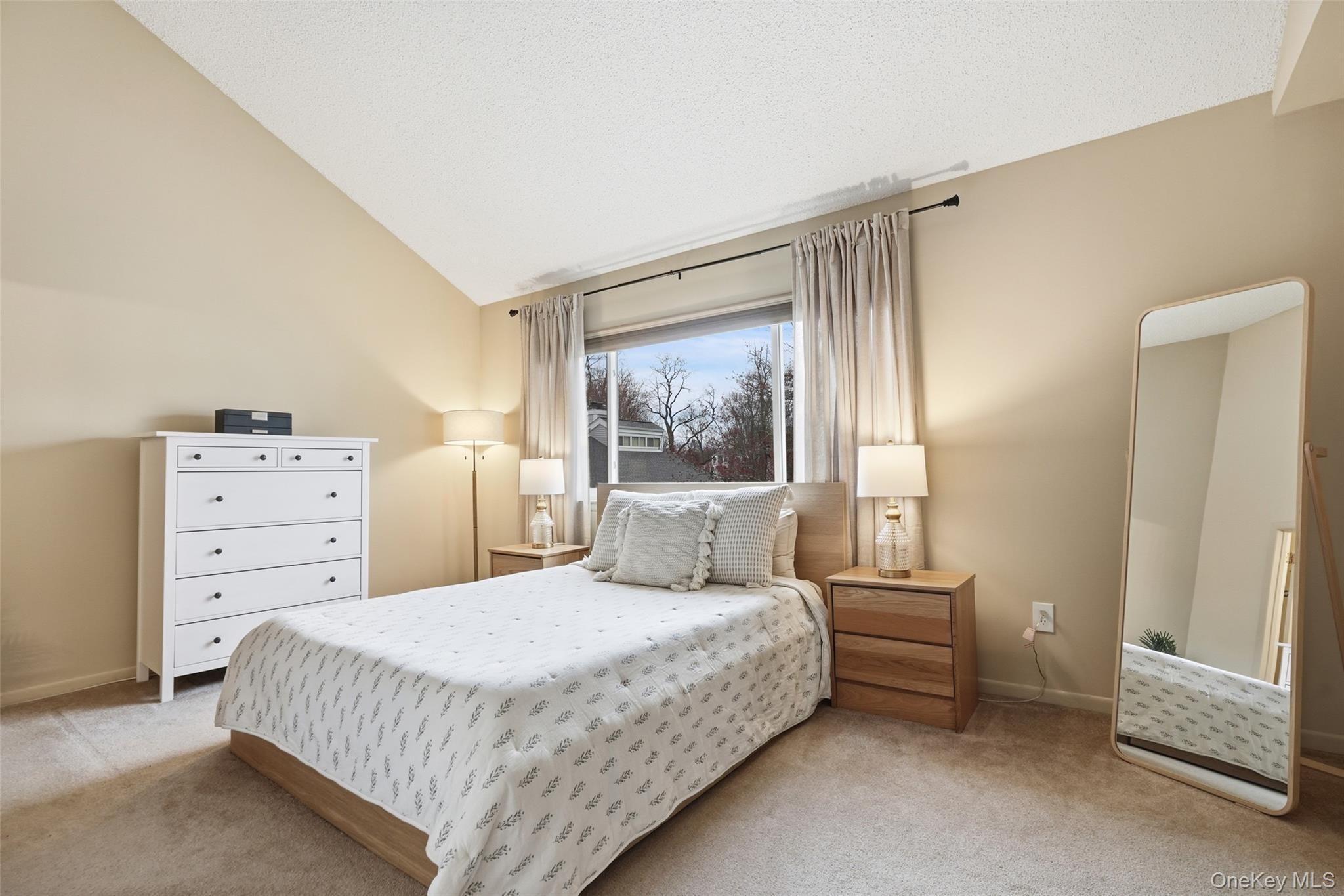 Condo Tudor  Westchester County, NY 10598, MLS-977136-19