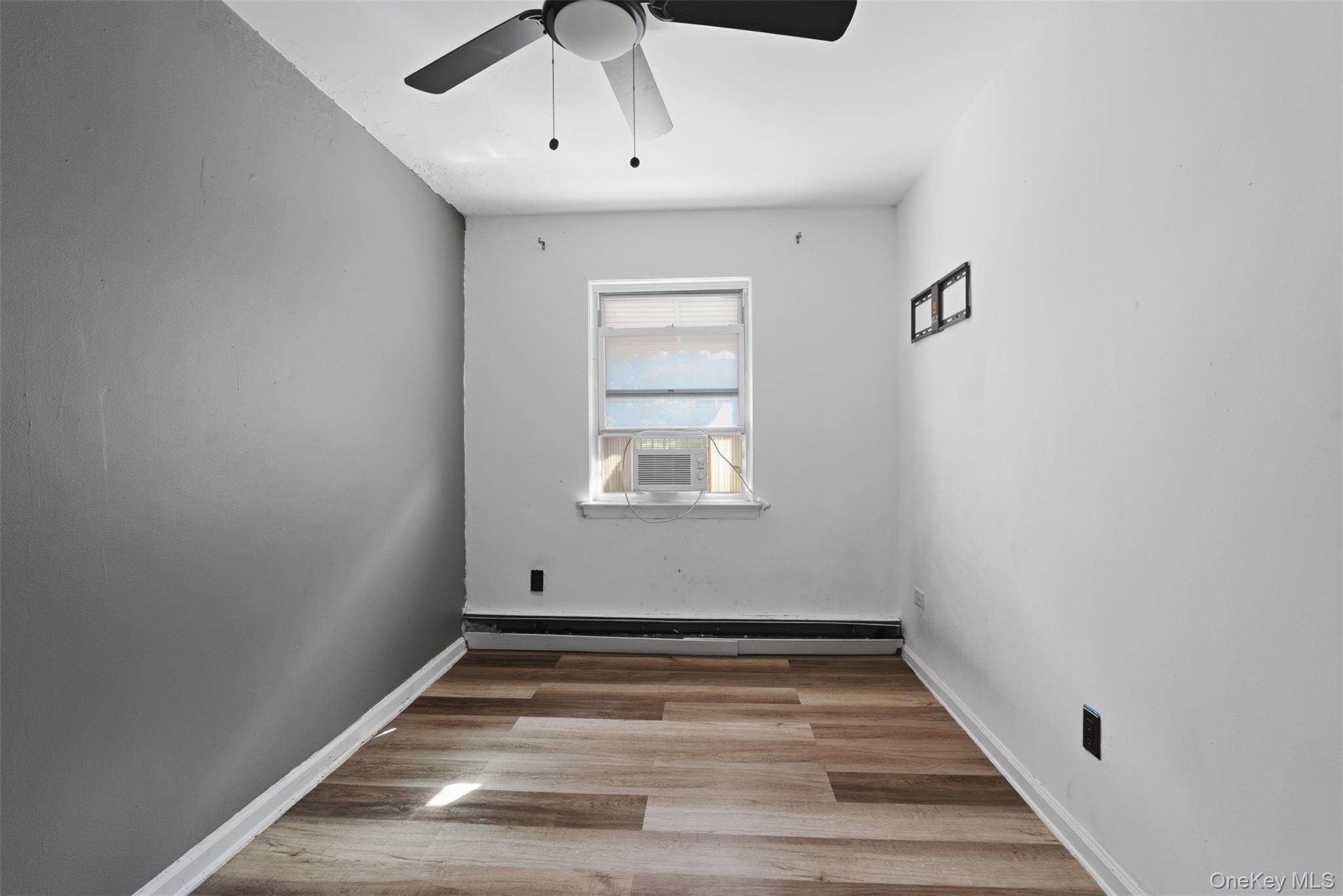 Single Family Wallace  Bronx, NY 10467, MLS-977137-21