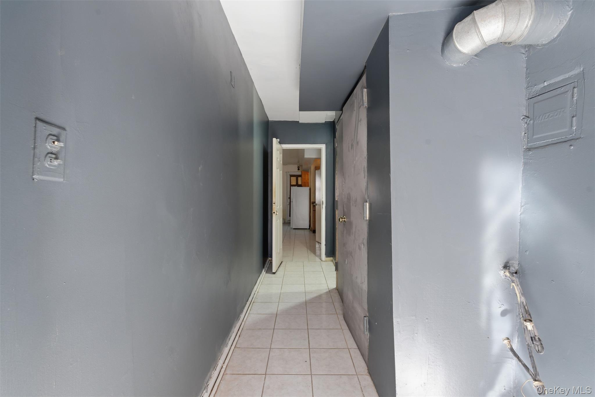 Single Family Wallace  Bronx, NY 10467, MLS-977137-27