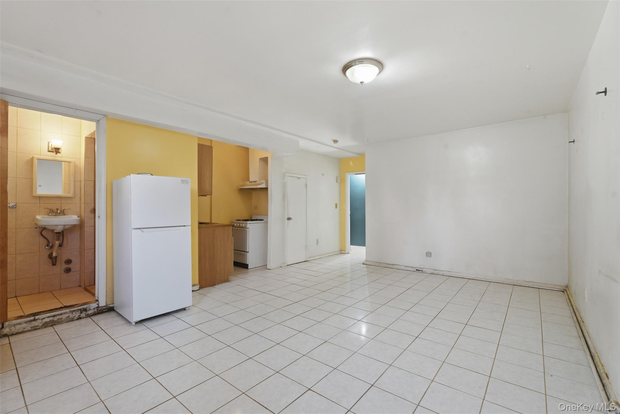 Single Family Wallace  Bronx, NY 10467, MLS-977137-32