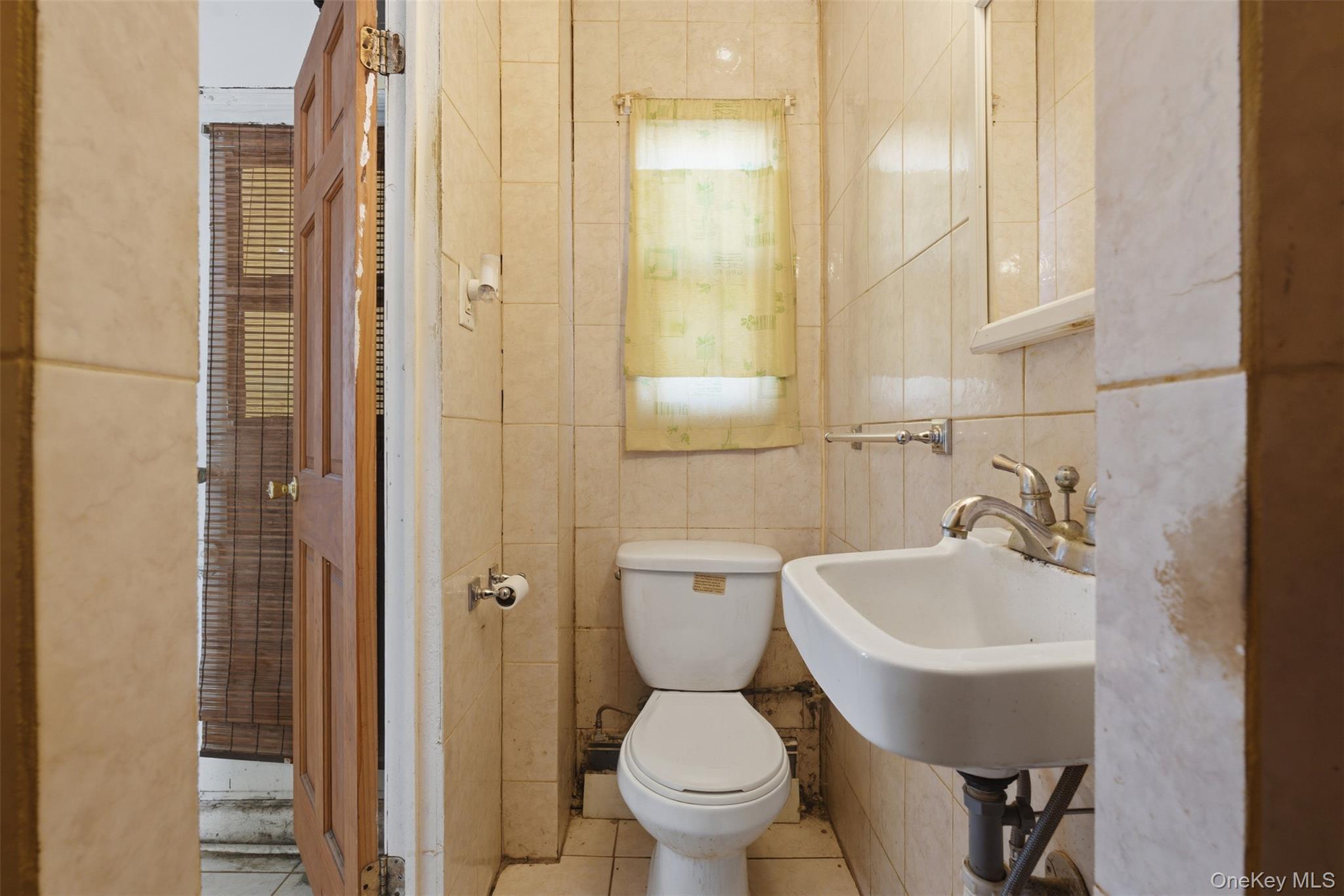 Single Family Wallace  Bronx, NY 10467, MLS-977137-35