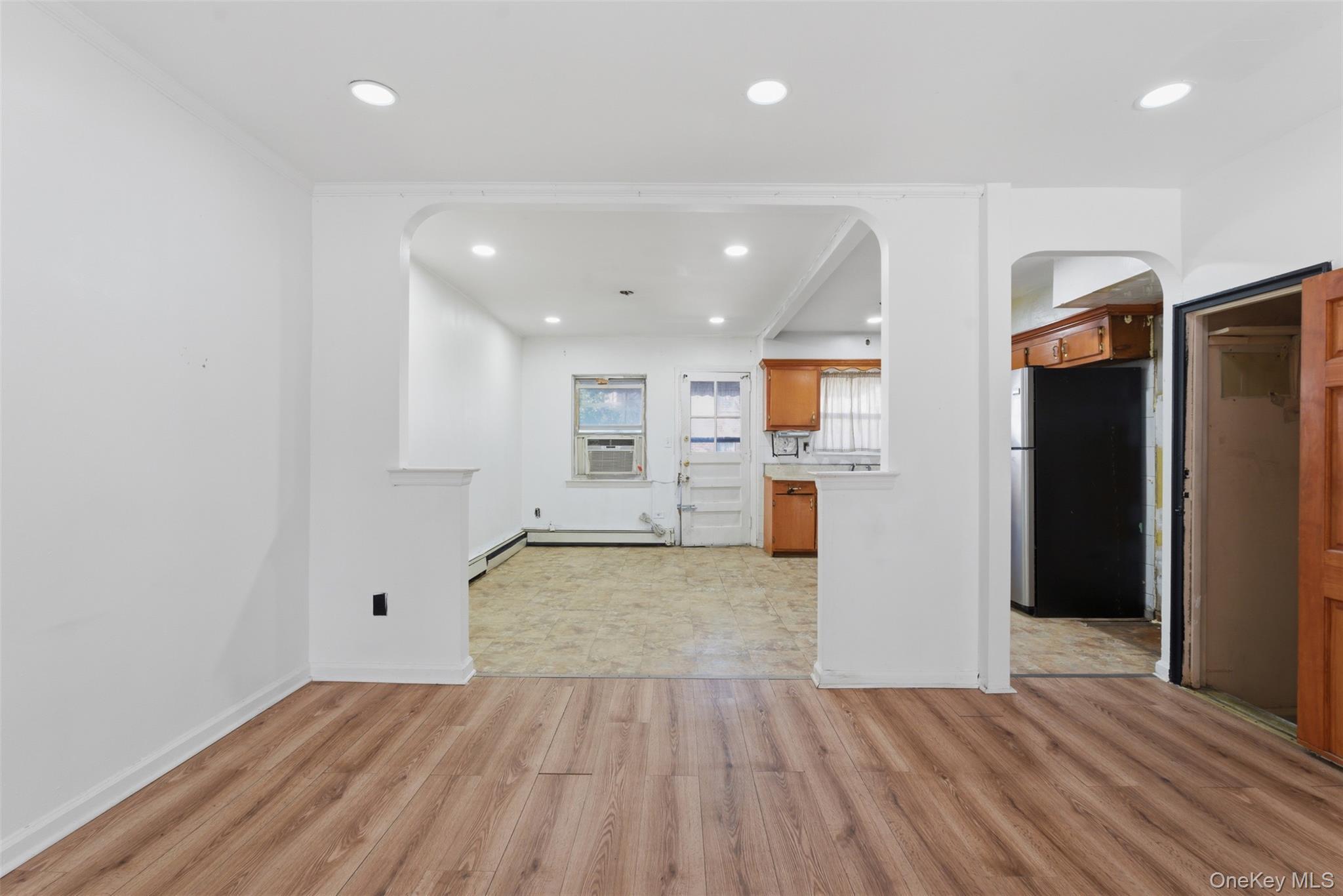 Single Family Wallace  Bronx, NY 10467, MLS-977137-8