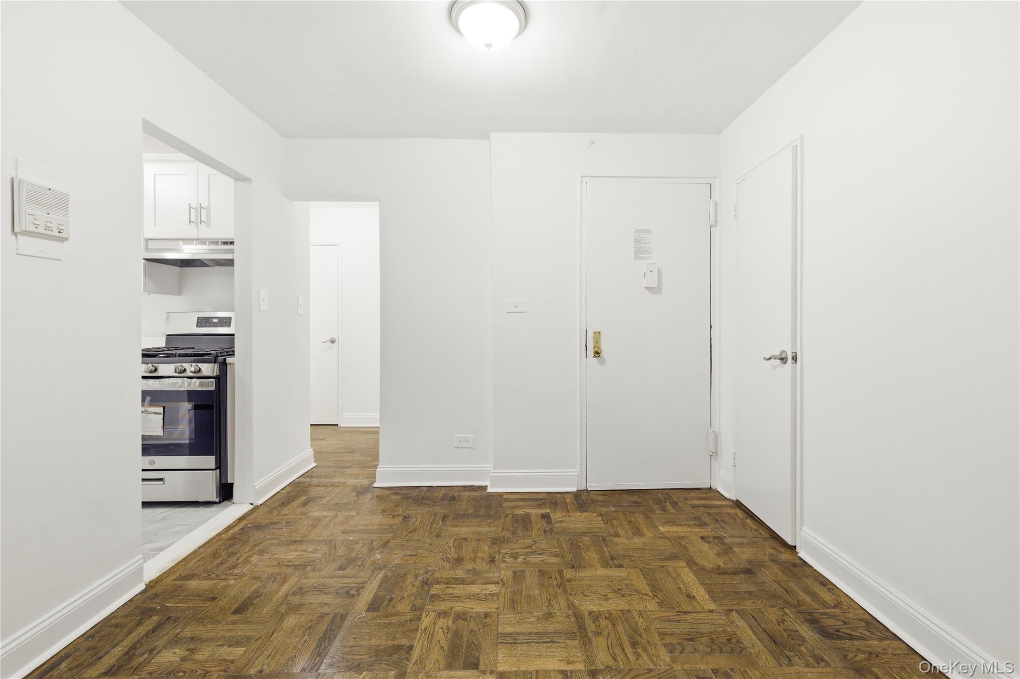 Coop Neilson  Queens, NY 11691, MLS-977165-5