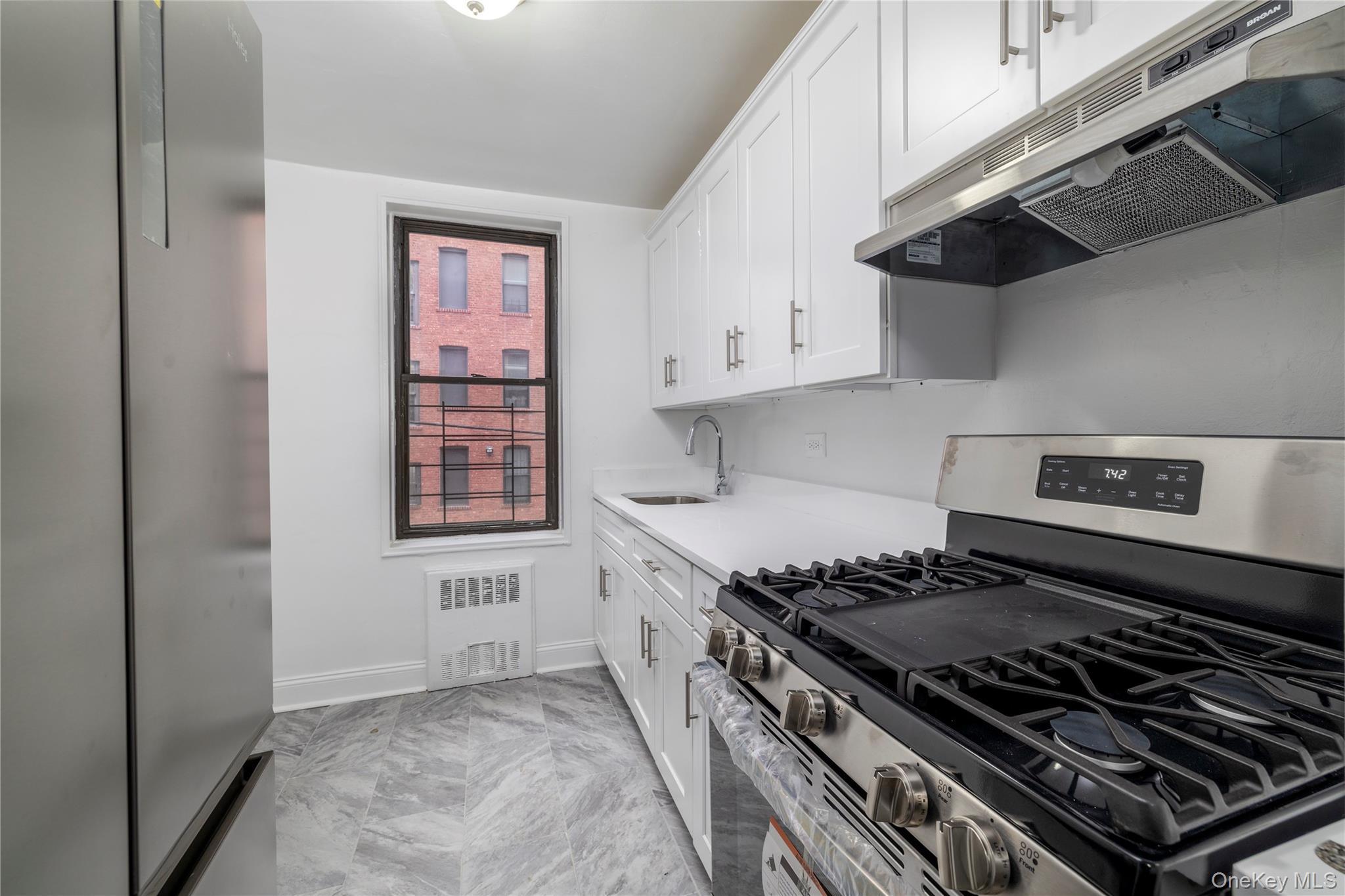 Coop Neilson  Queens, NY 11691, MLS-977165-8