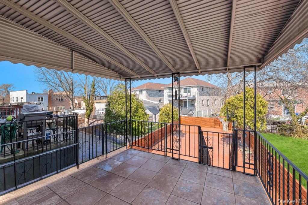 Single Family Fairmount Bronx, NY 10465, MLS-977171-4