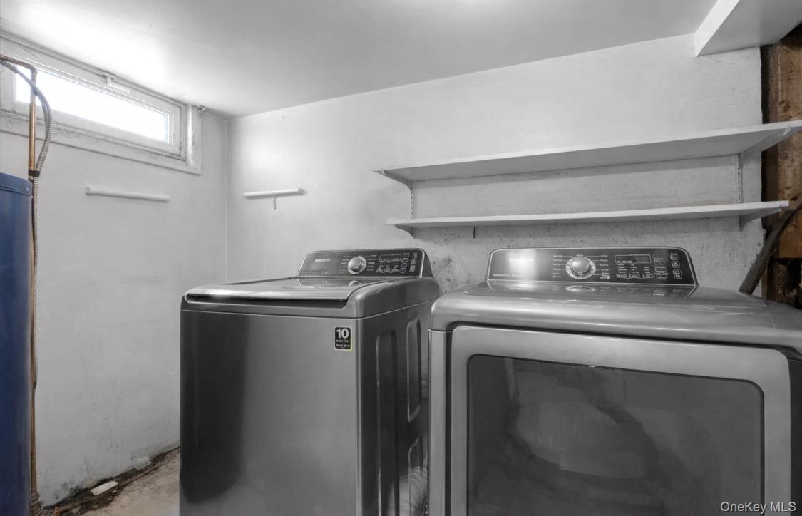 Single Family Silverpine  Suffolk County, NY 11701, MLS-977178-11